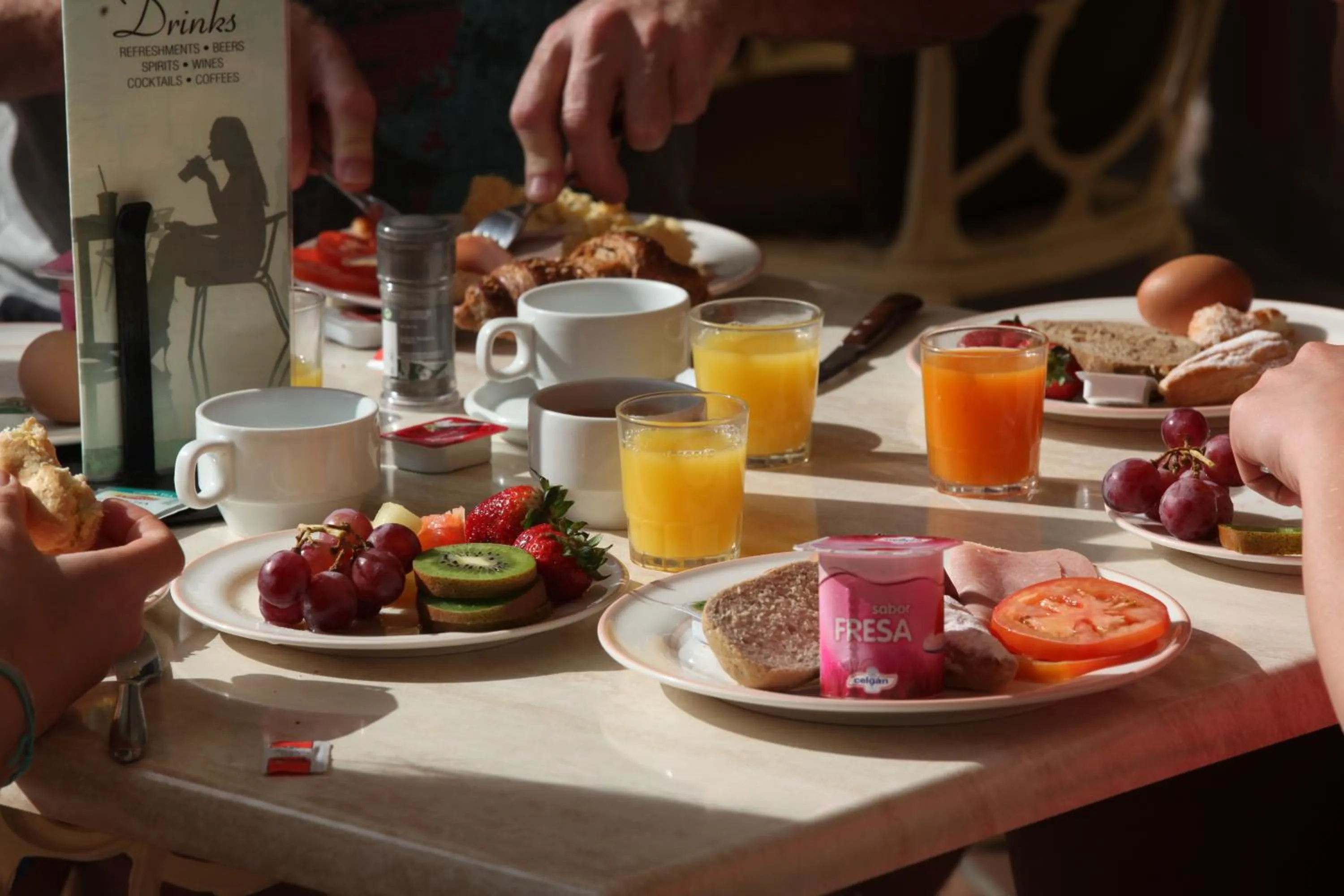 Food in Ona Beverly Hills Suites