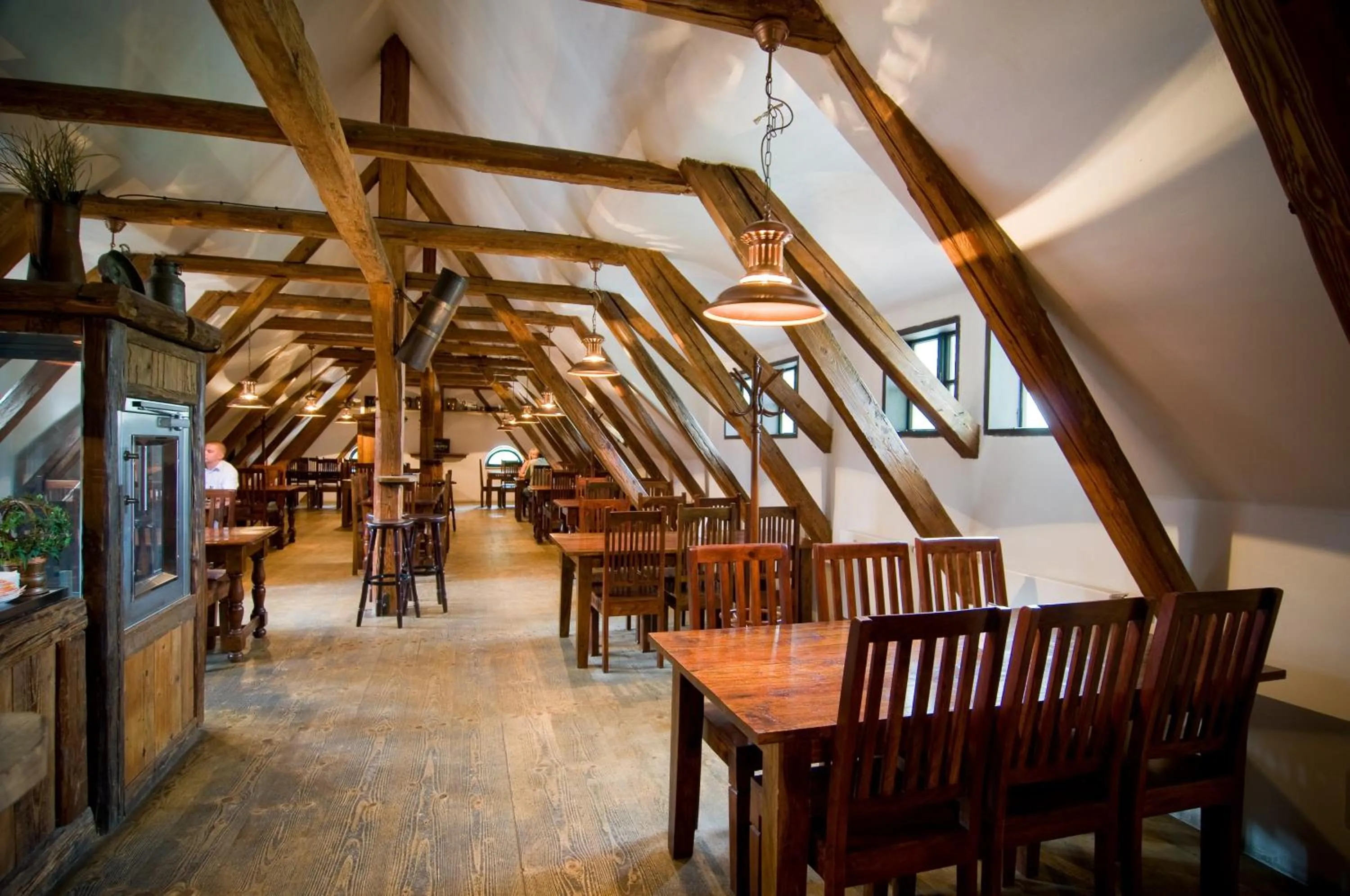 Restaurant/places to eat in Zamek Zabreh