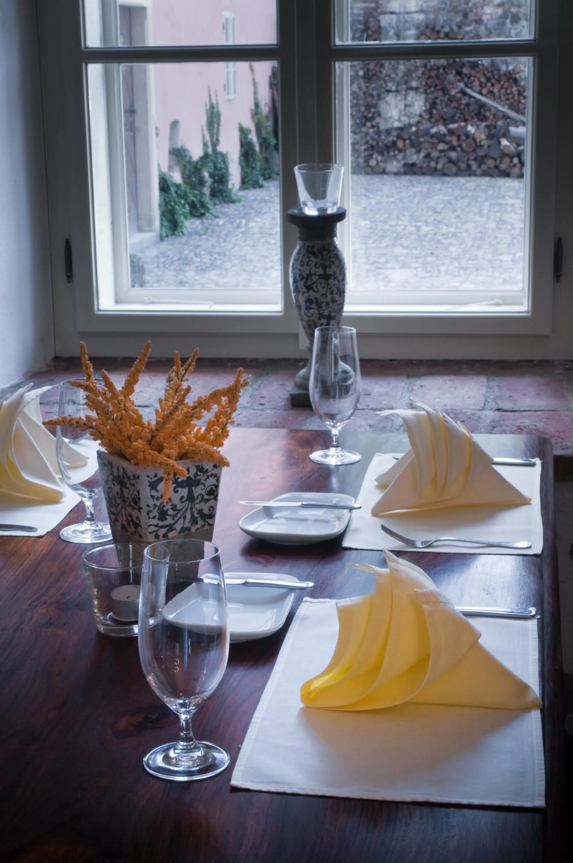 Restaurant/places to eat in Zamek Zabreh