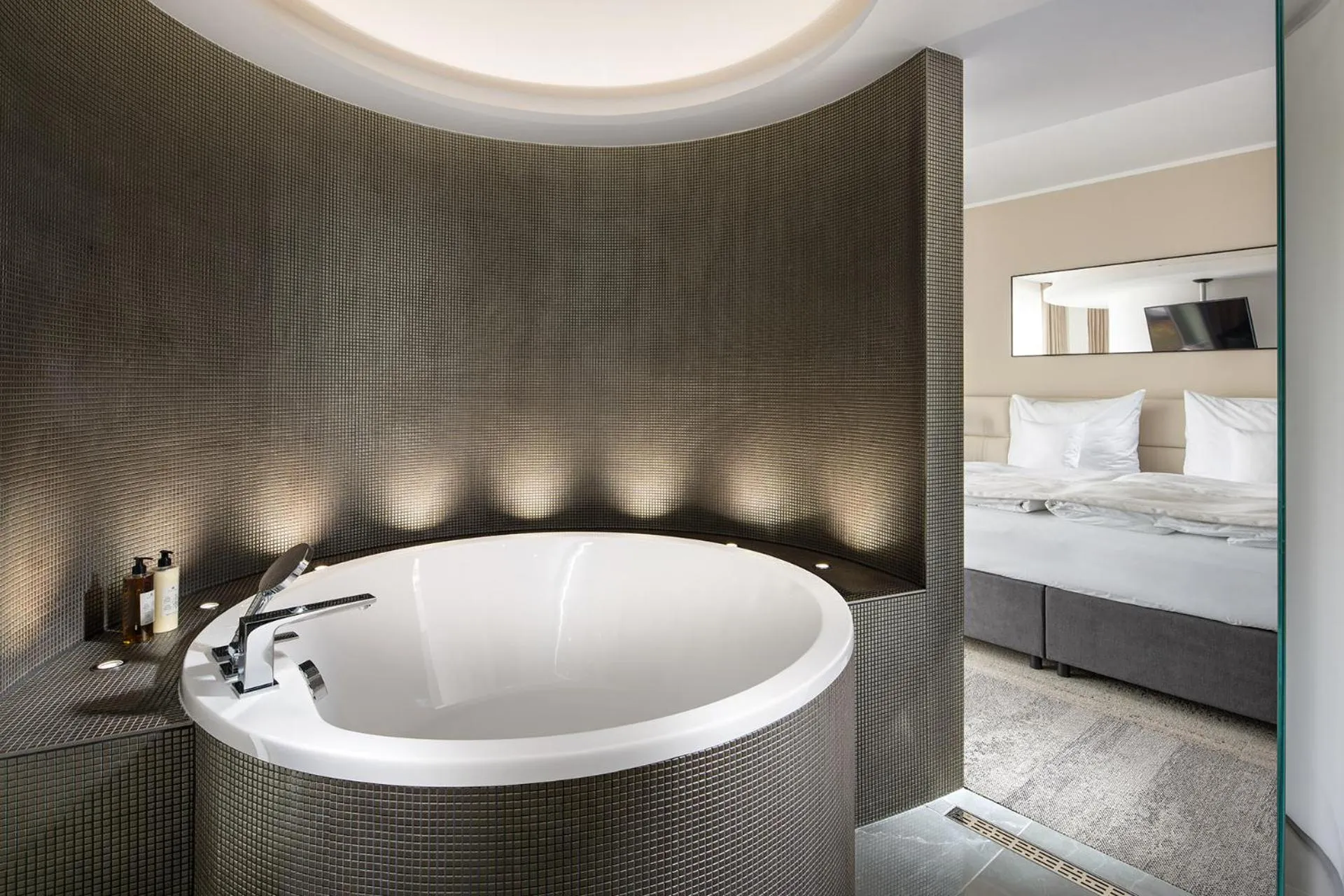 wedding in Clarion Congress Hotel Prague