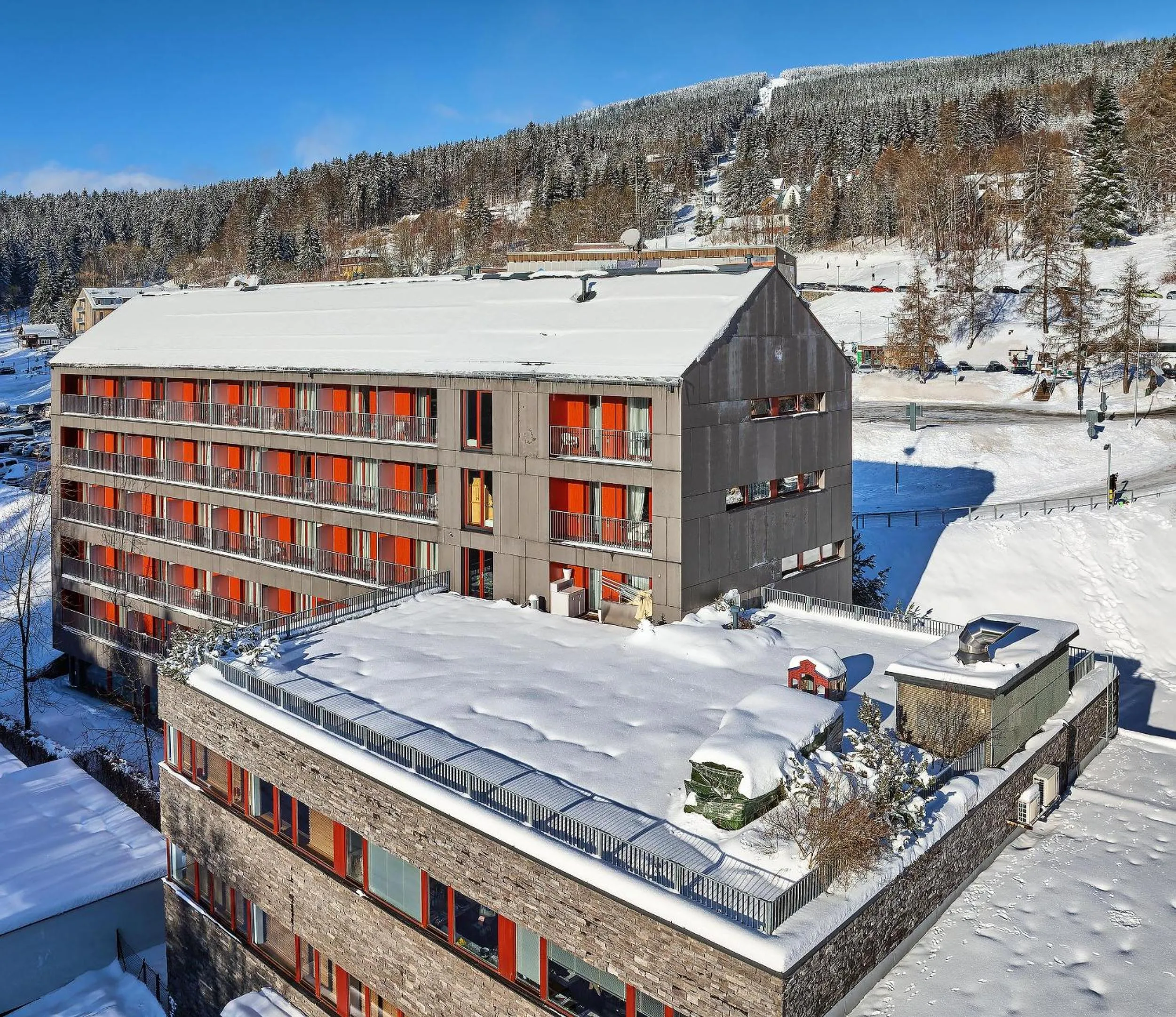 Property building in Omnia Hotel Relax & Wellness