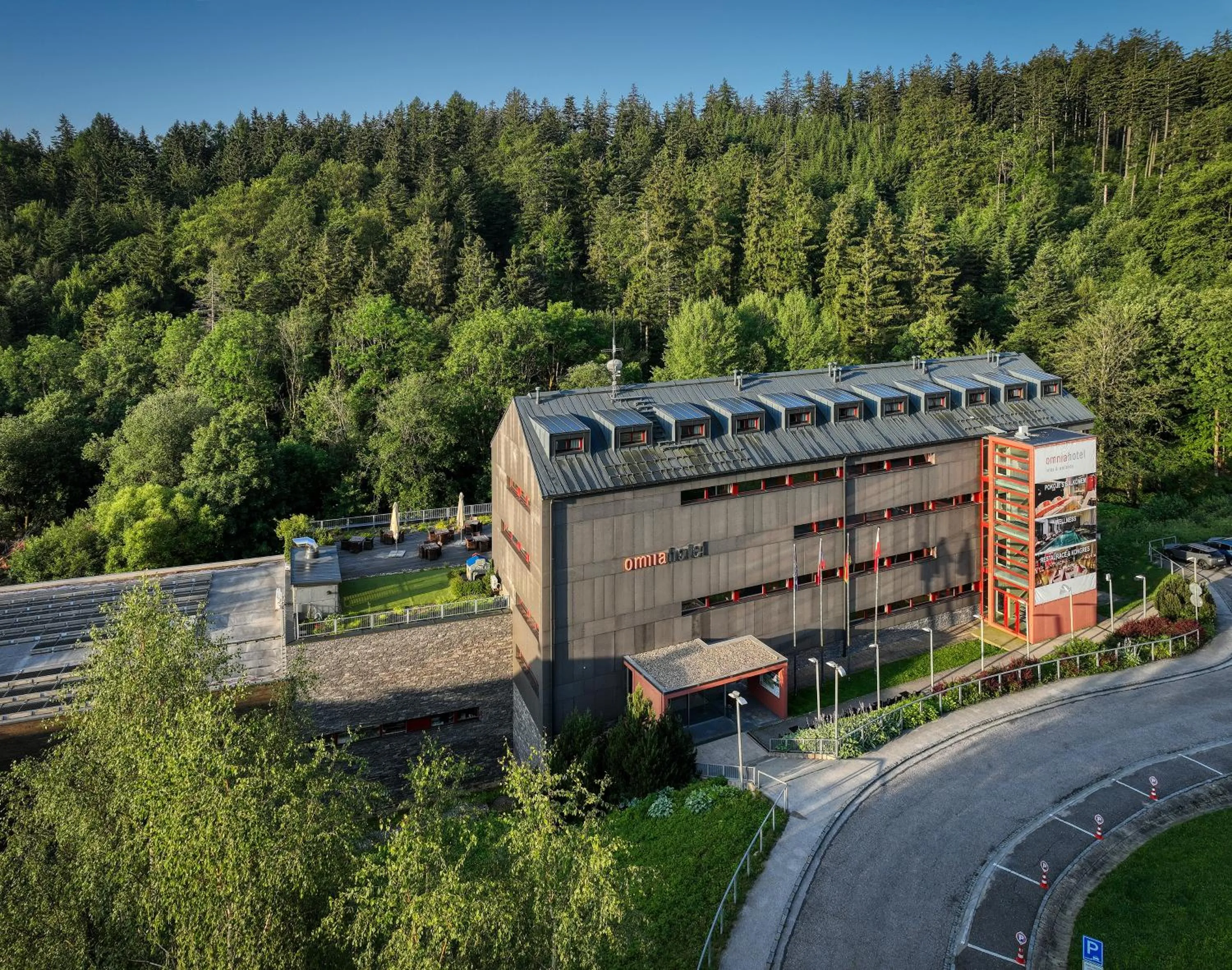 Property building in Omnia Hotel Relax & Wellness