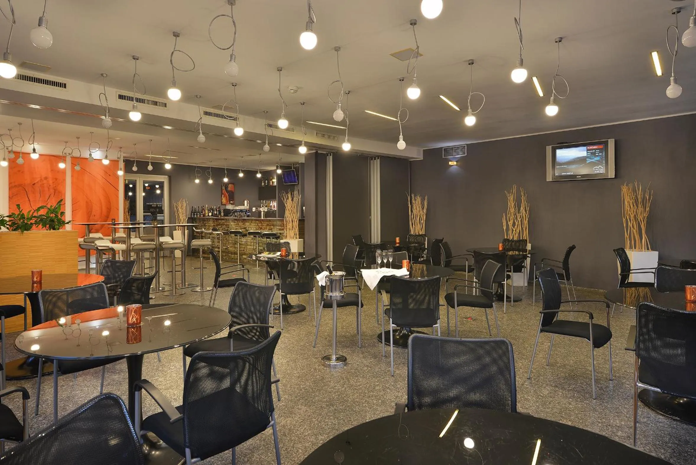 Lounge or bar in Omnia Hotel Relax & Wellness