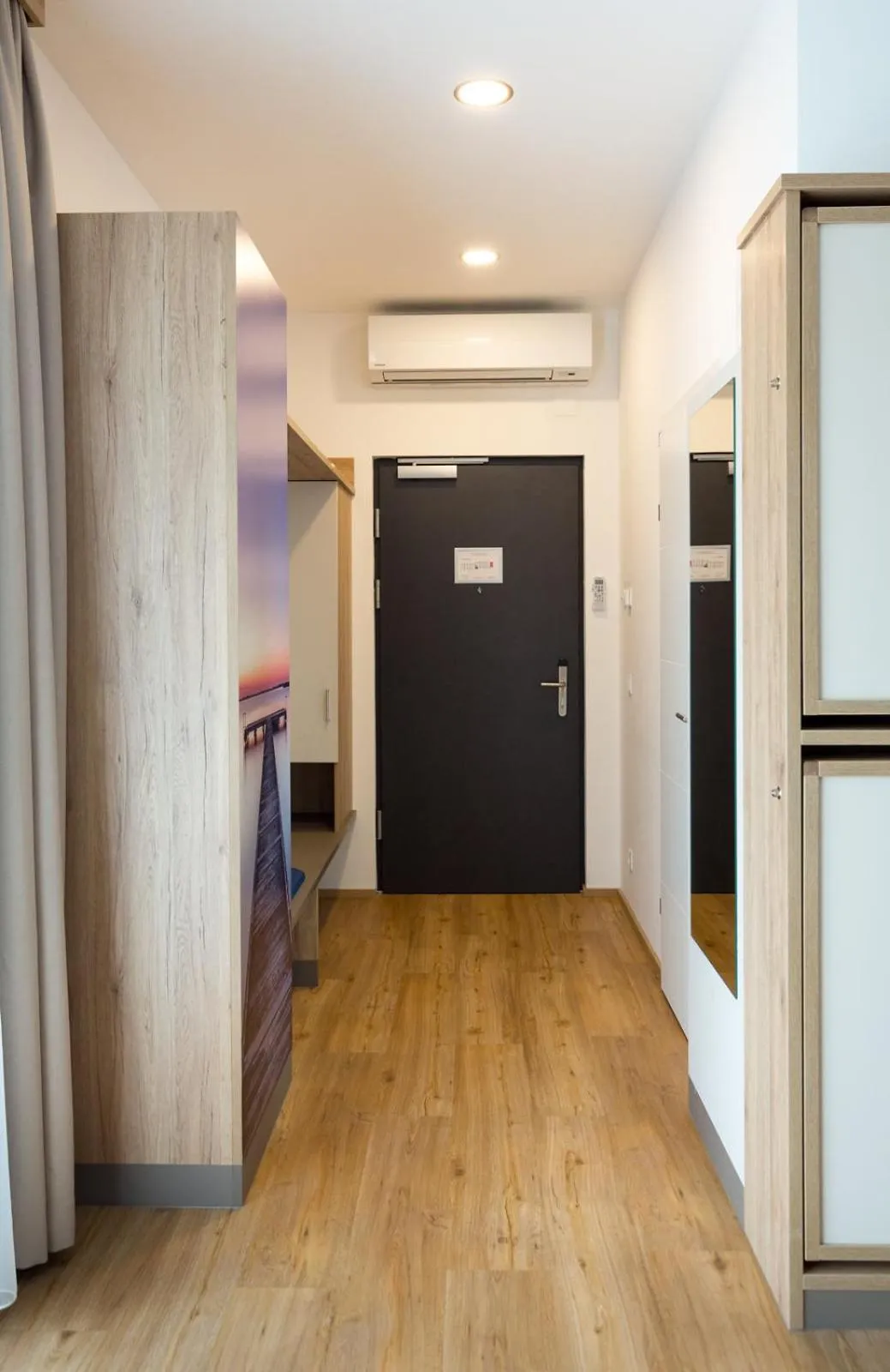 Photo of the whole room in Hotel am See Rust