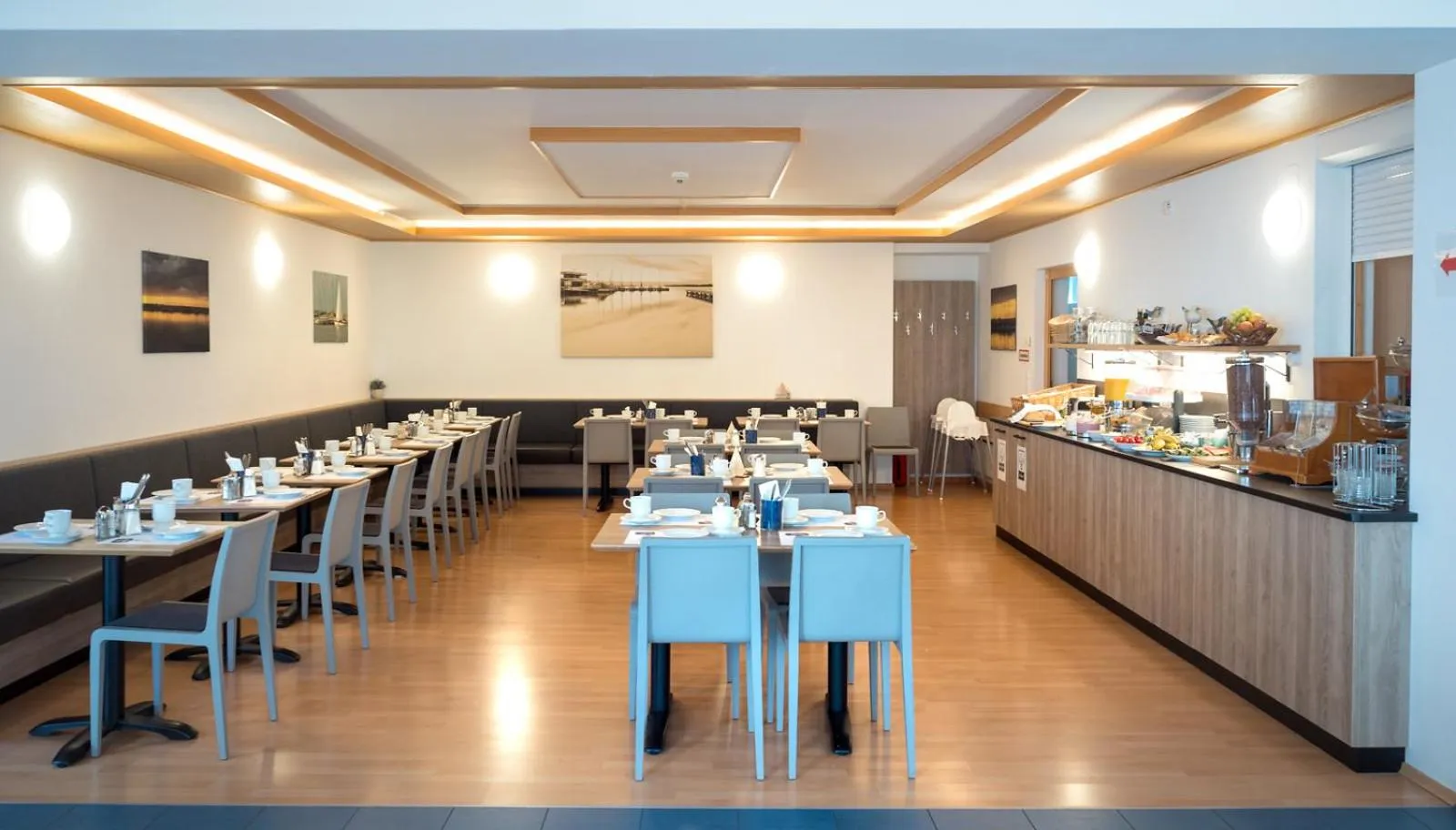 Food and drinks in Hotel am See Rust