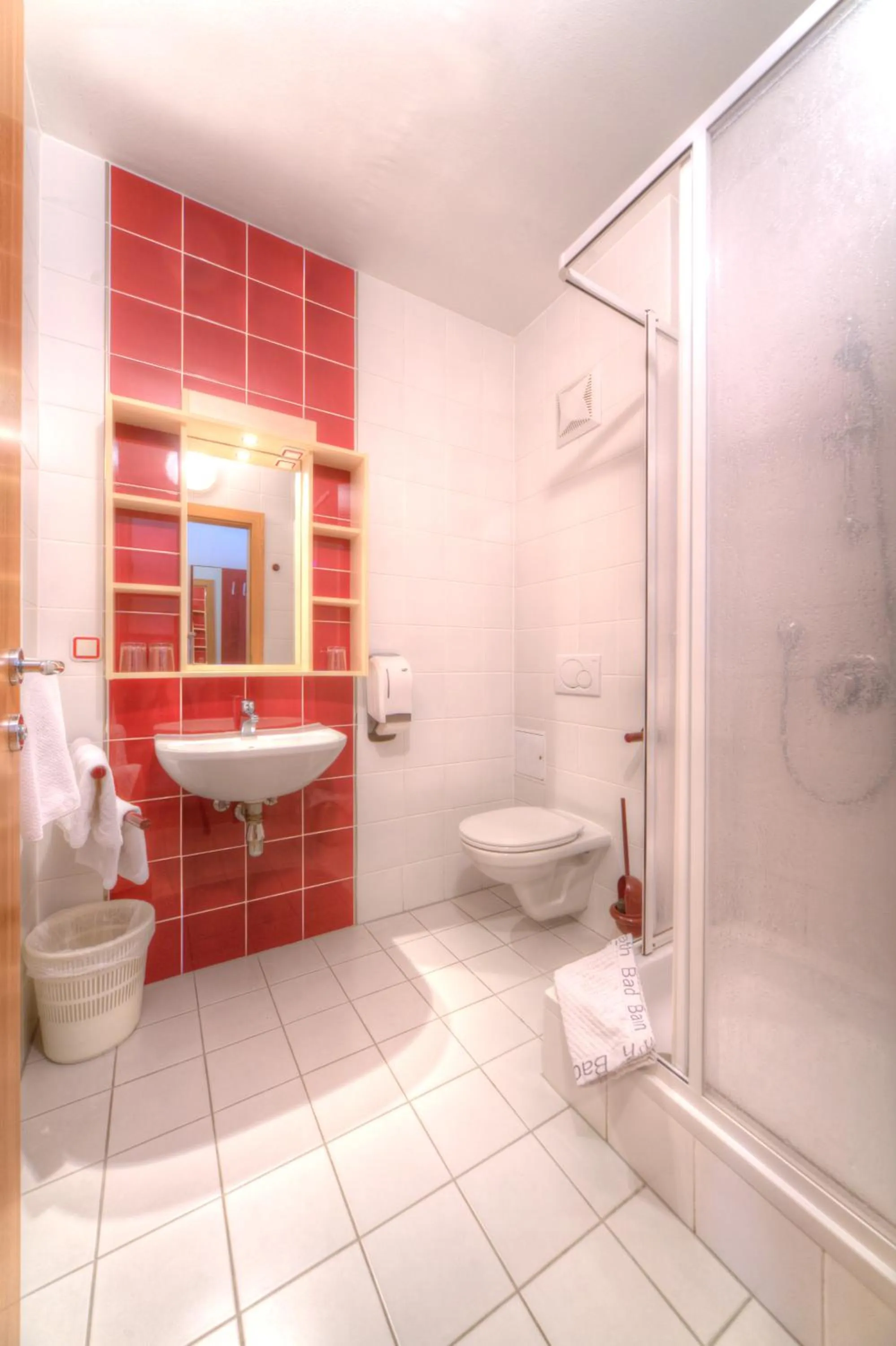 Bathroom in Hotel am See Rust