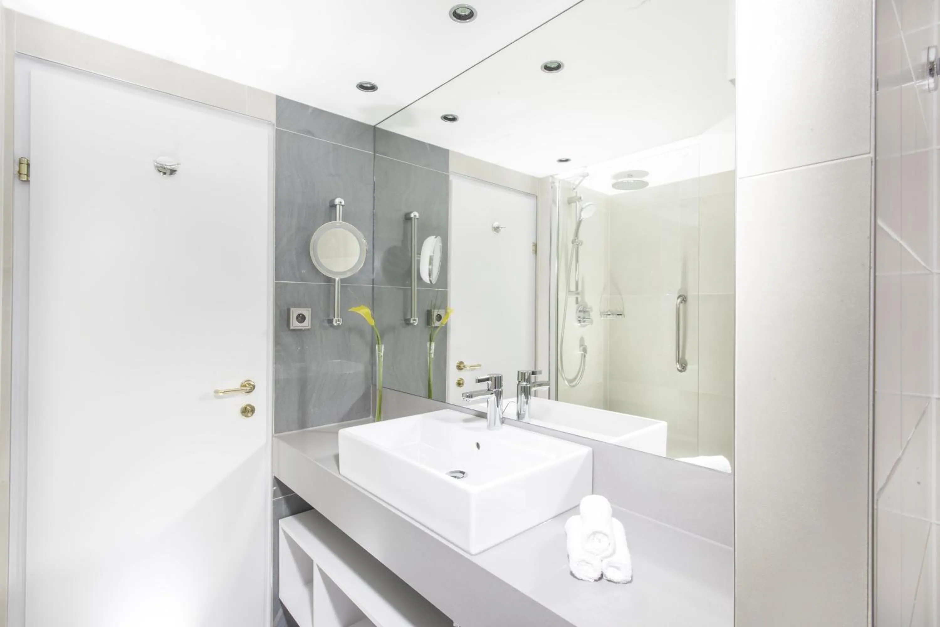 Bathroom in Hilton Prague Old Town