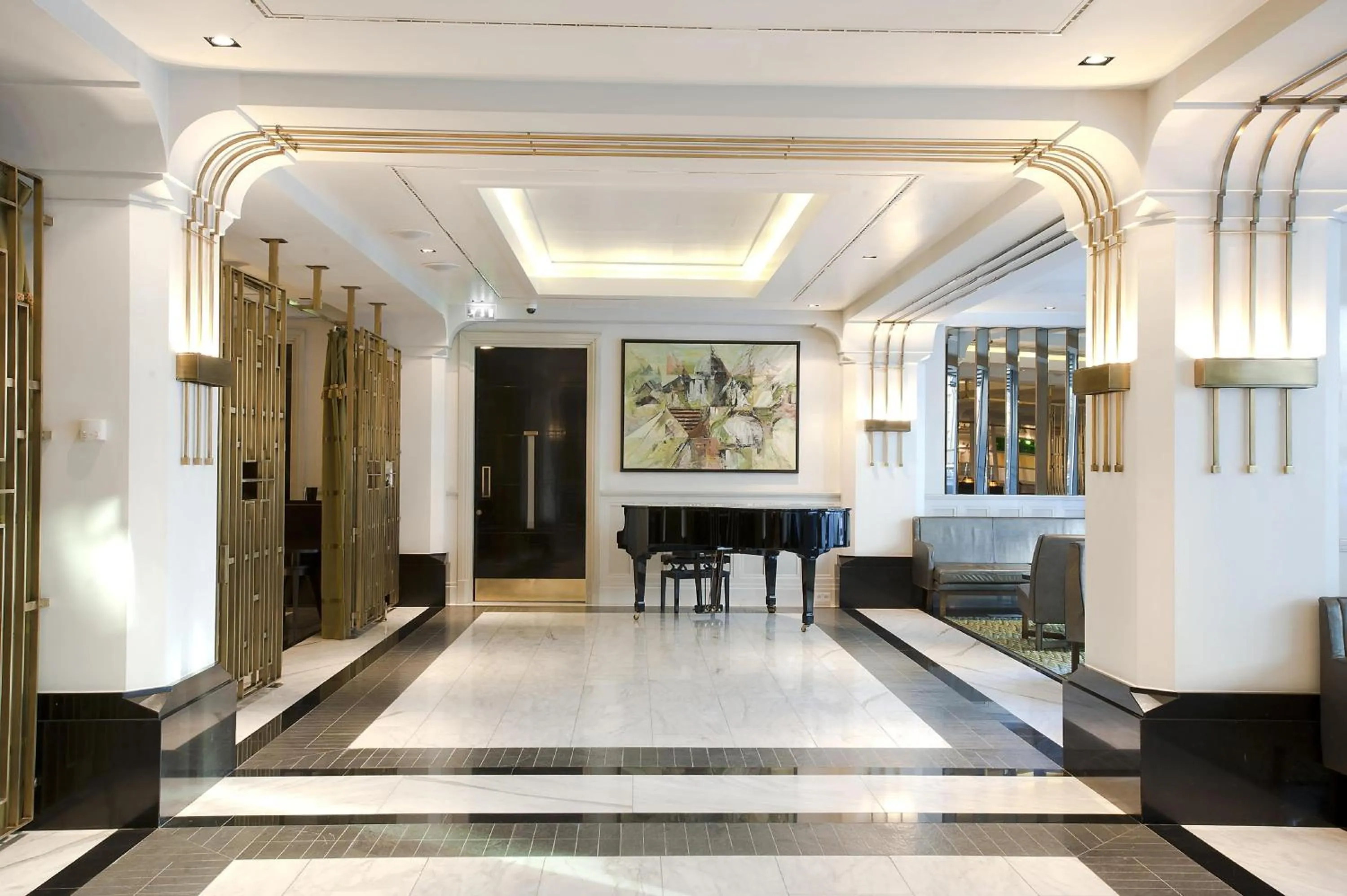 Lobby or reception in Hilton Prague Old Town