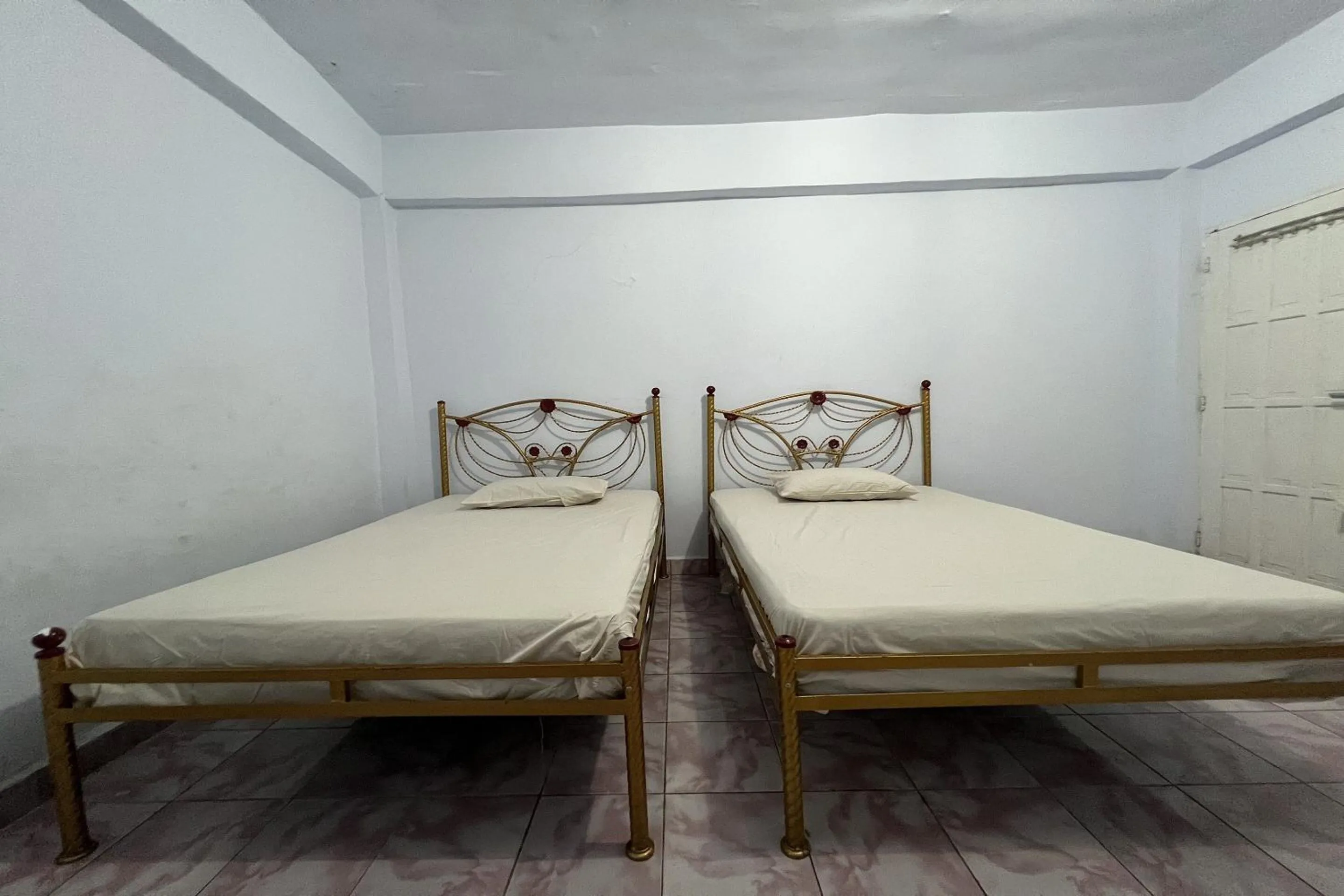 Bedroom, Bed in Hotel O Surya HotelNearTaman Anggrek Pkk Watansoppeng