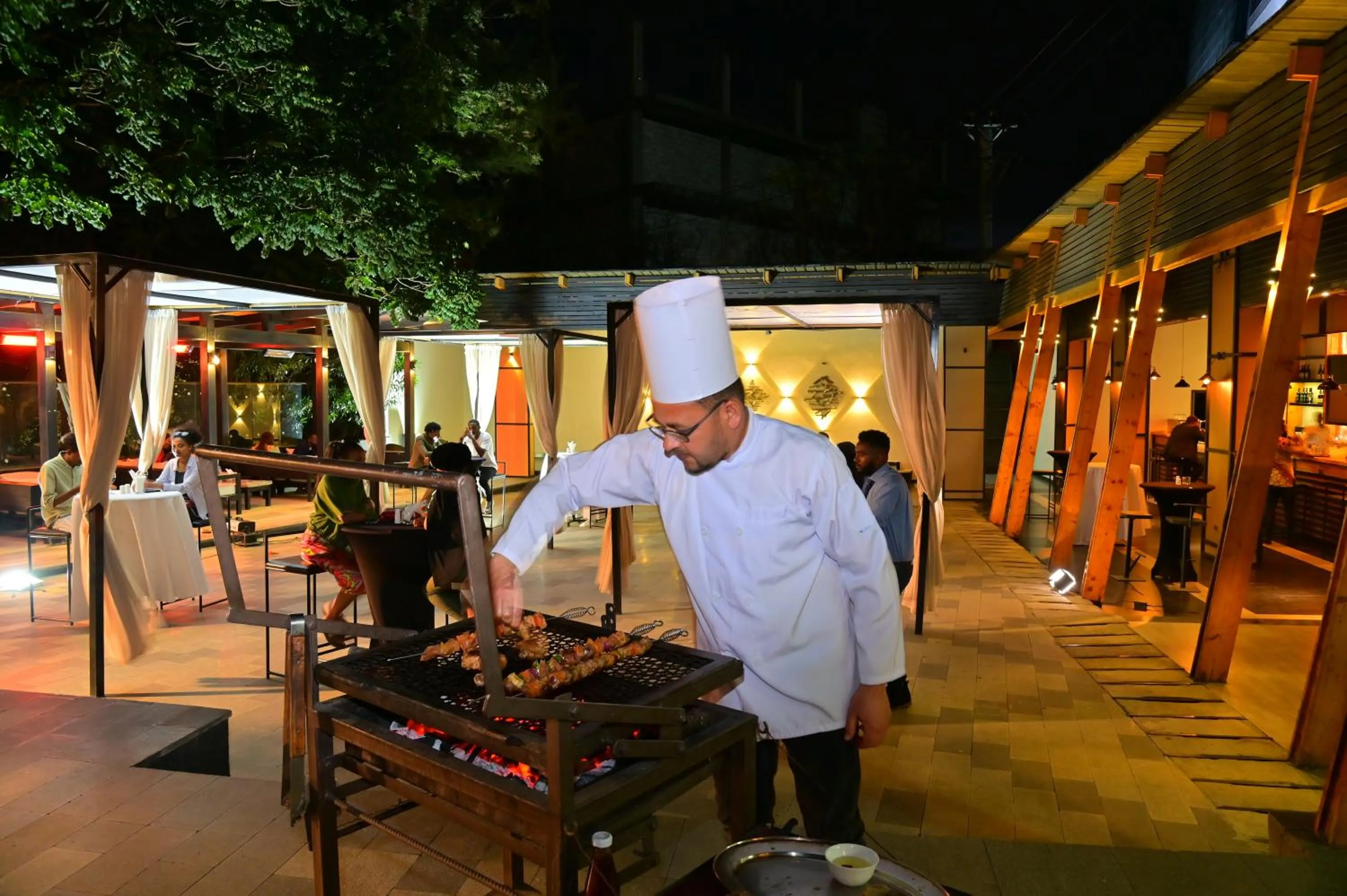 Night in De Leopol Hotel