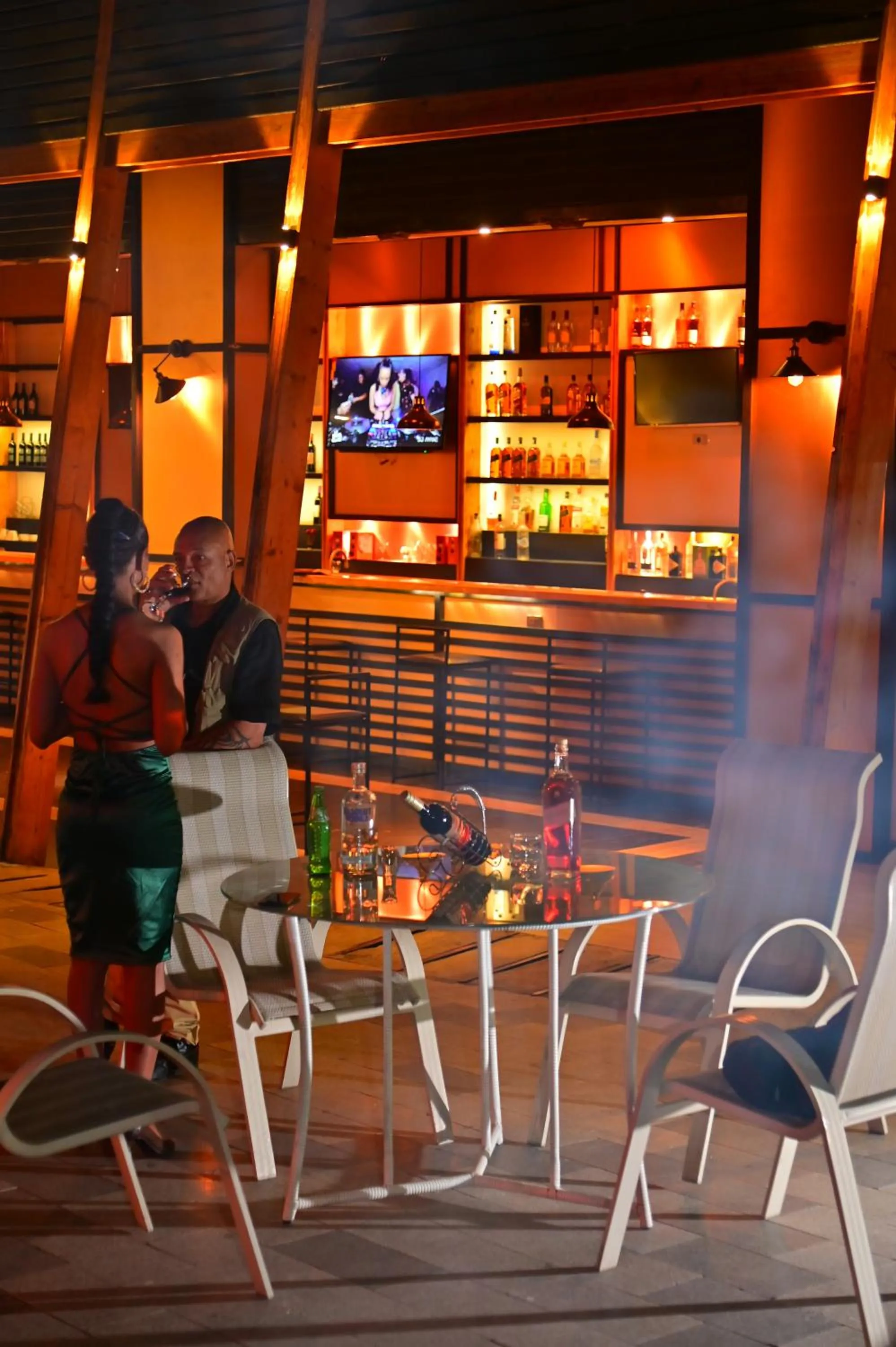 Nightclub / DJ in De Leopol Hotel