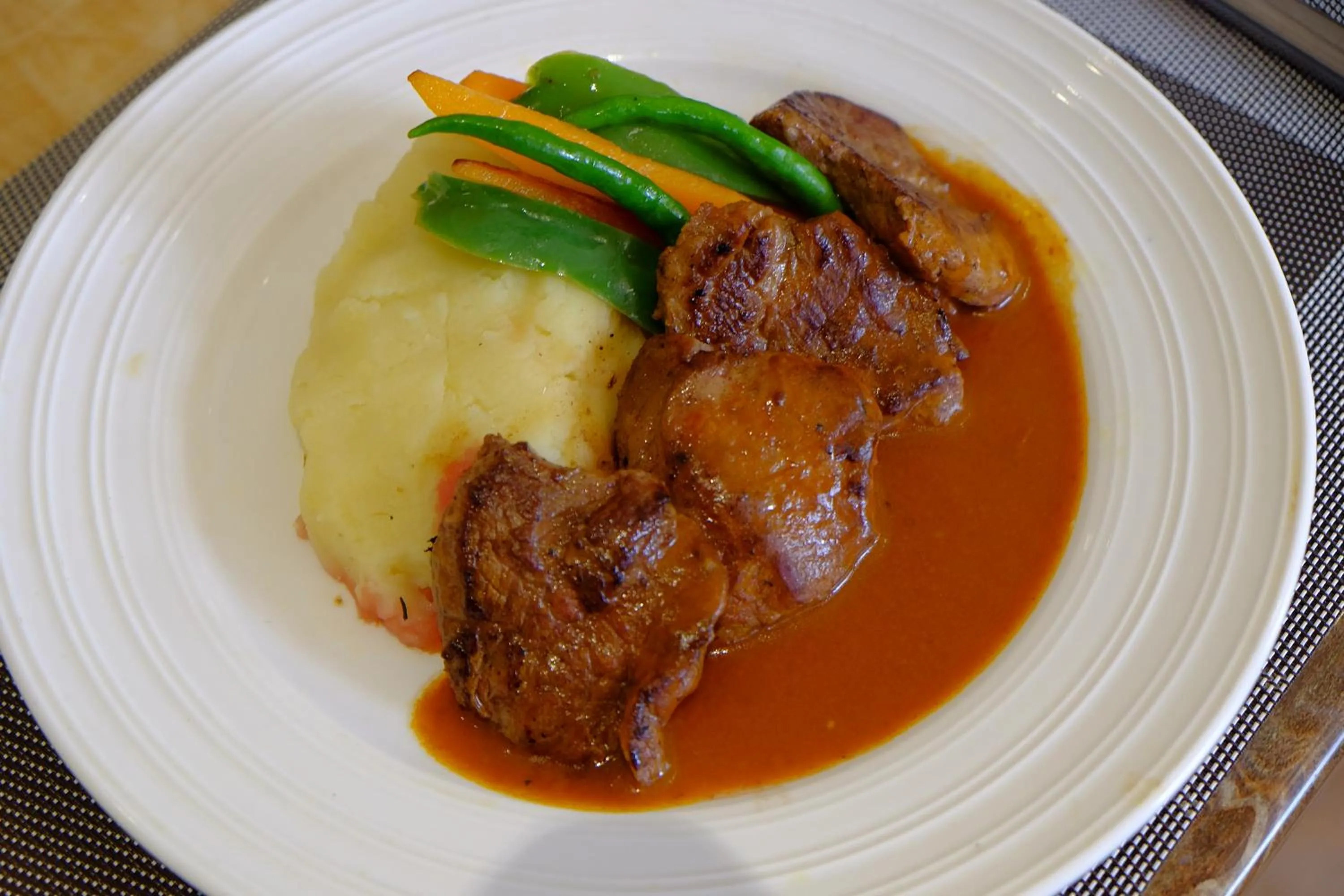 Food and drinks in De Leopol Hotel