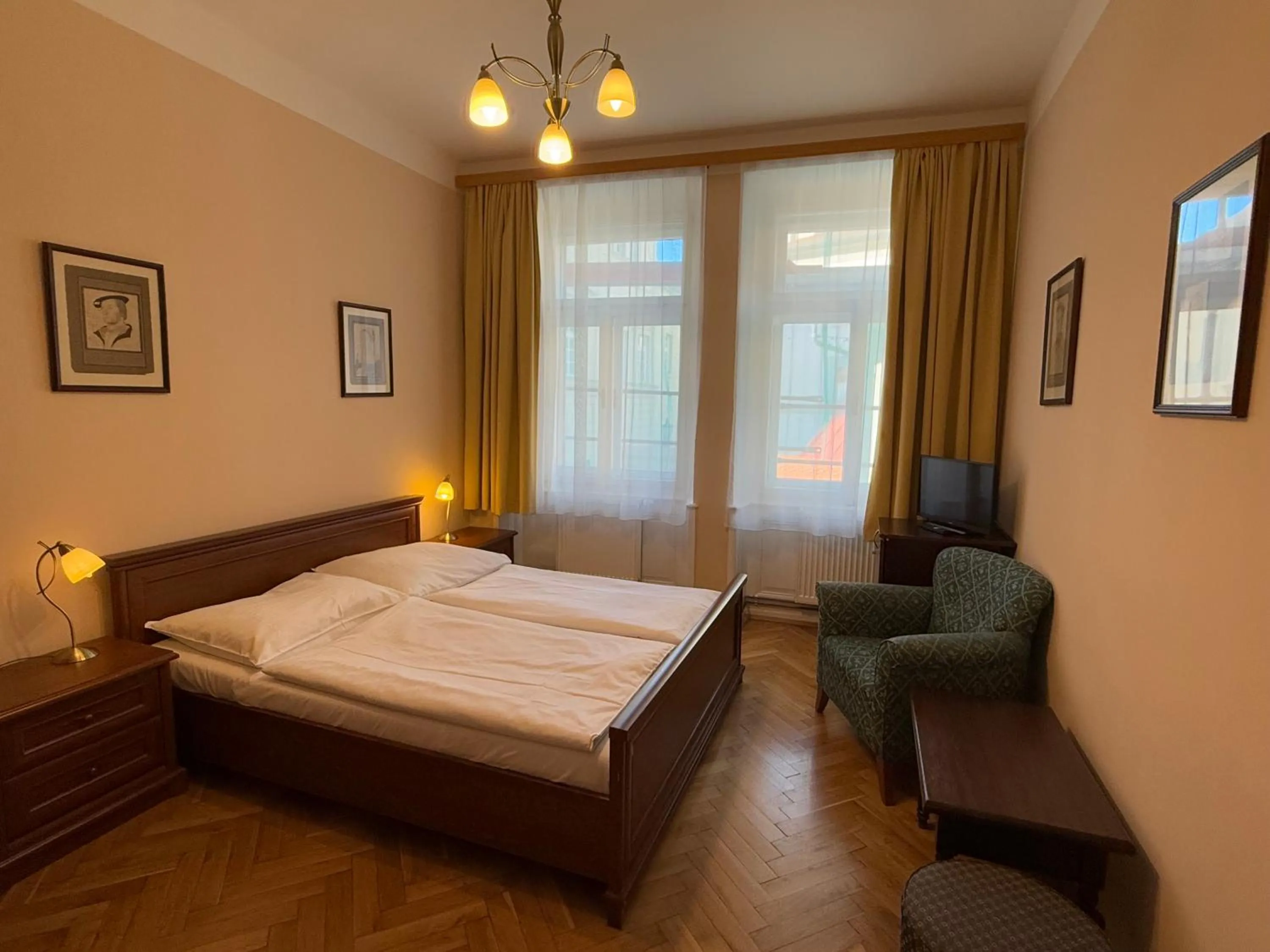 Bed in Hotel King George