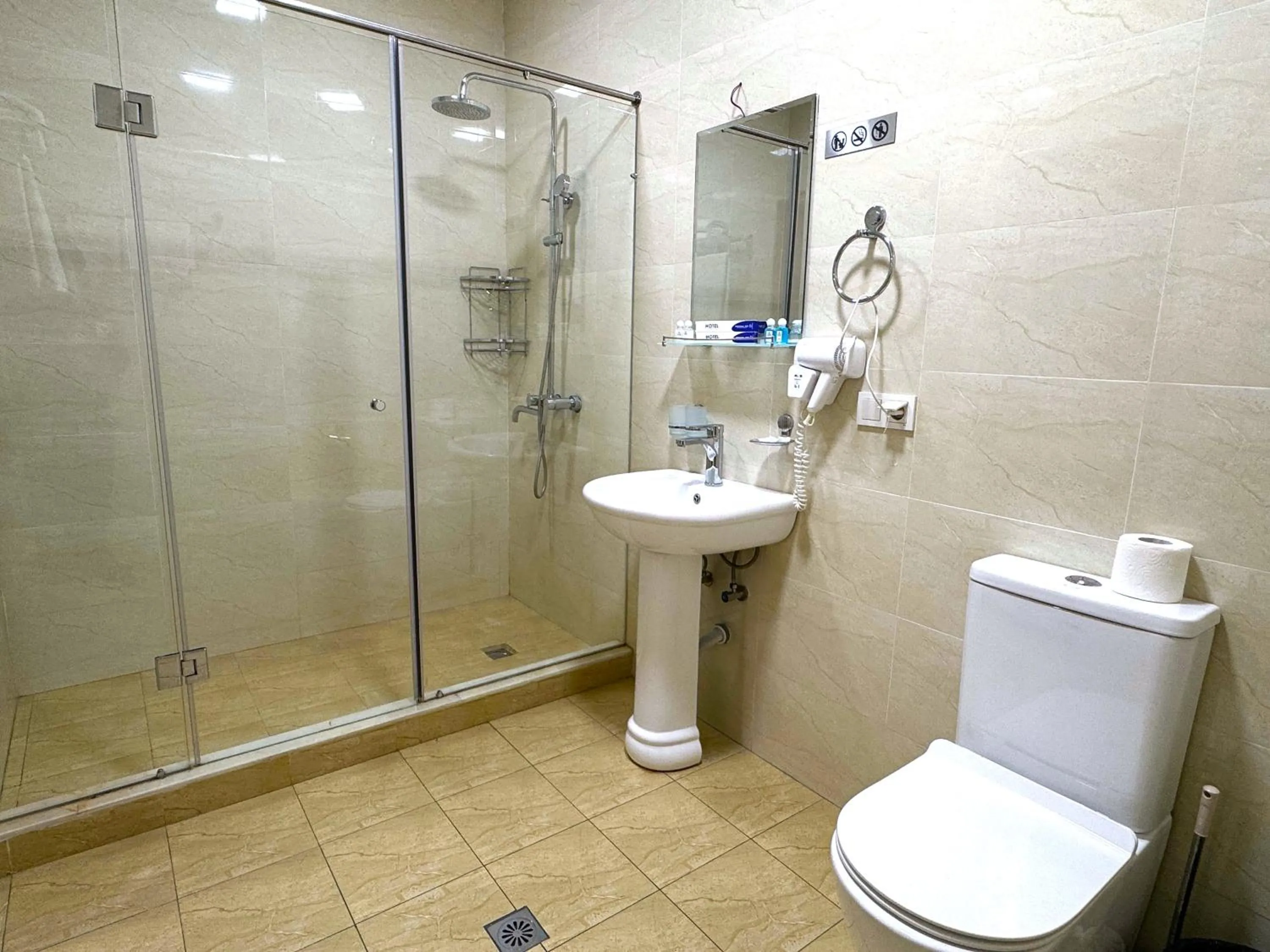 Shower in The Moon Hotel