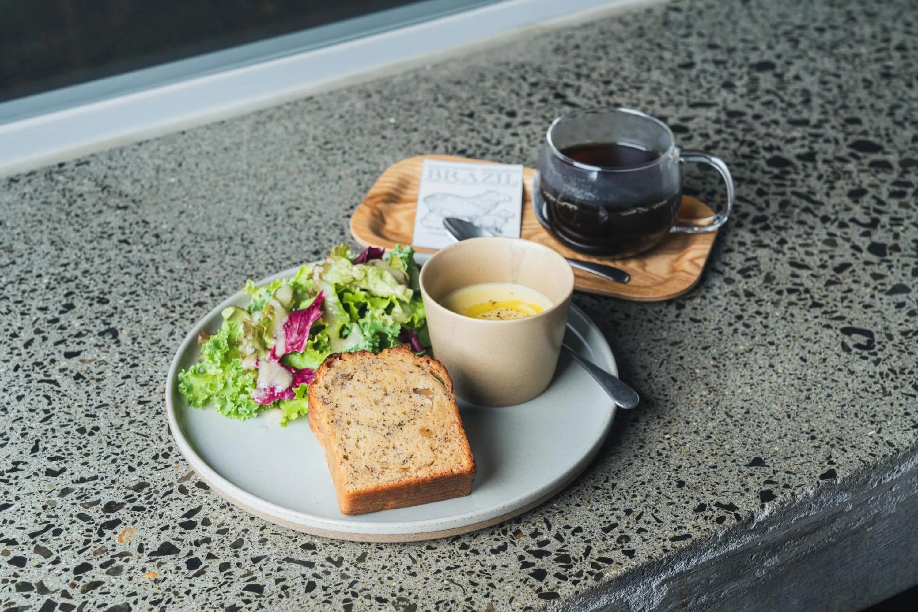 Restaurant/places to eat in Of Hotel