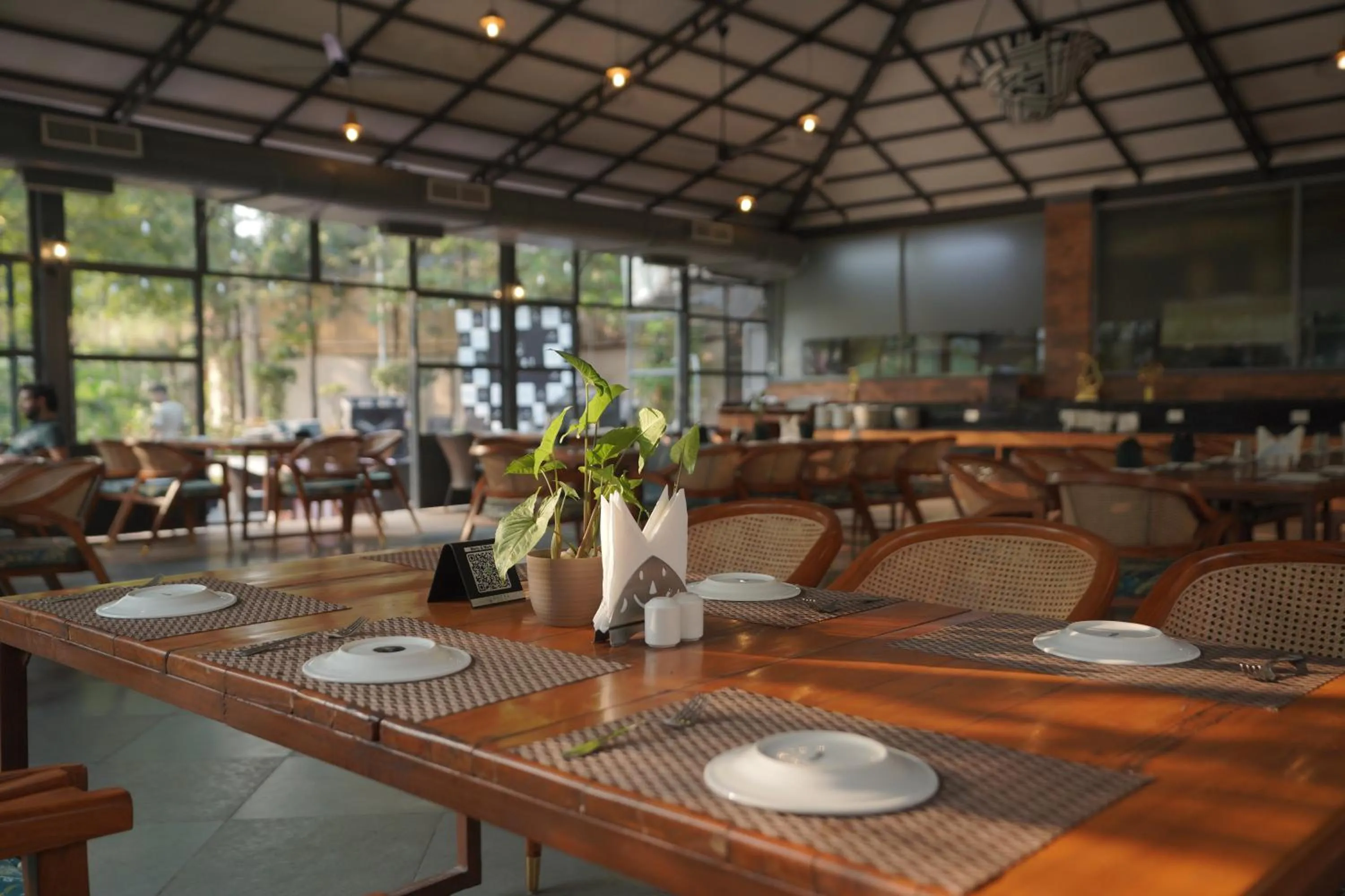 Restaurant/places to eat in Safal Retreat