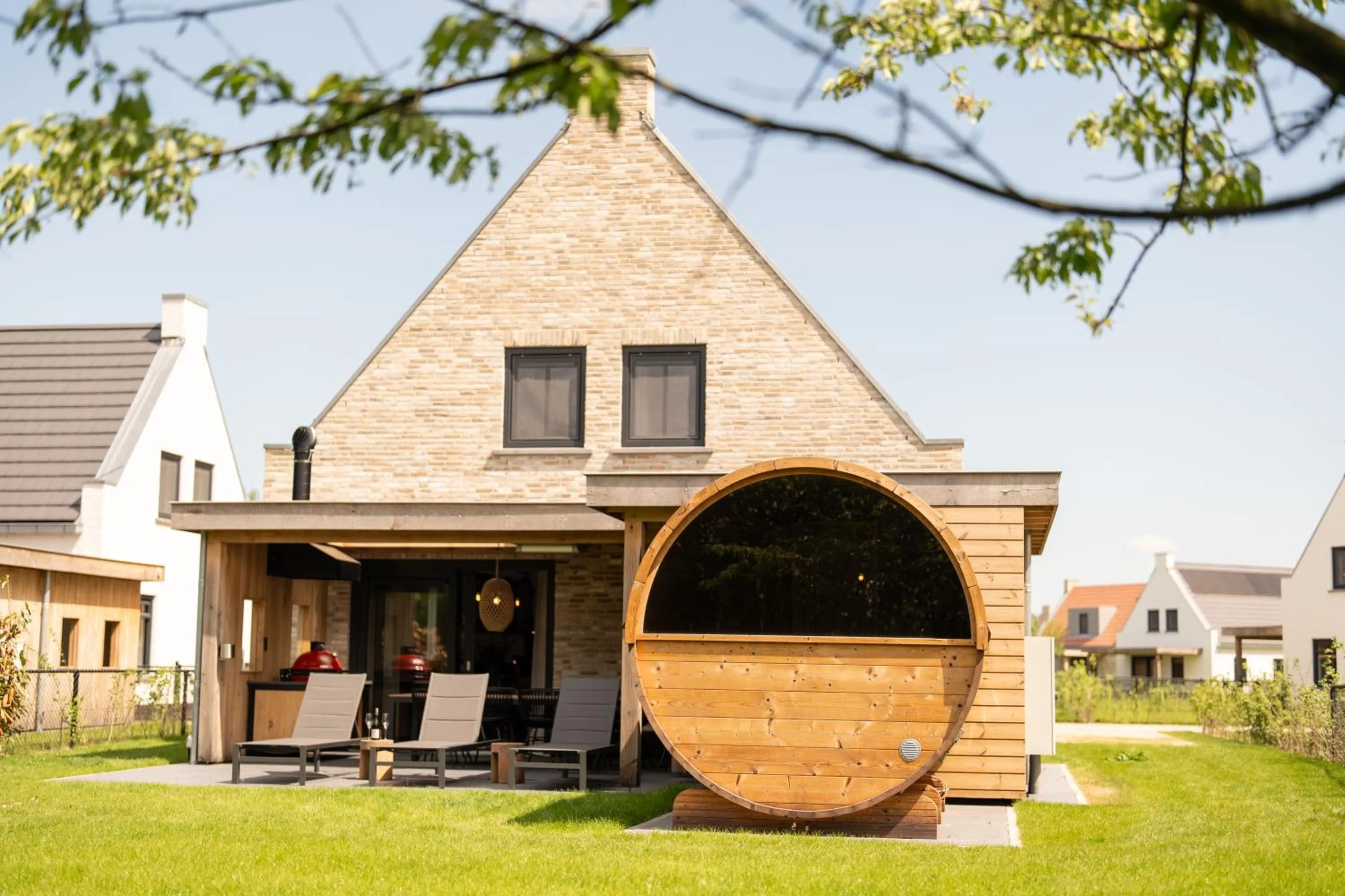 Three-Bedroom House in Parc Maasresidence Thorn