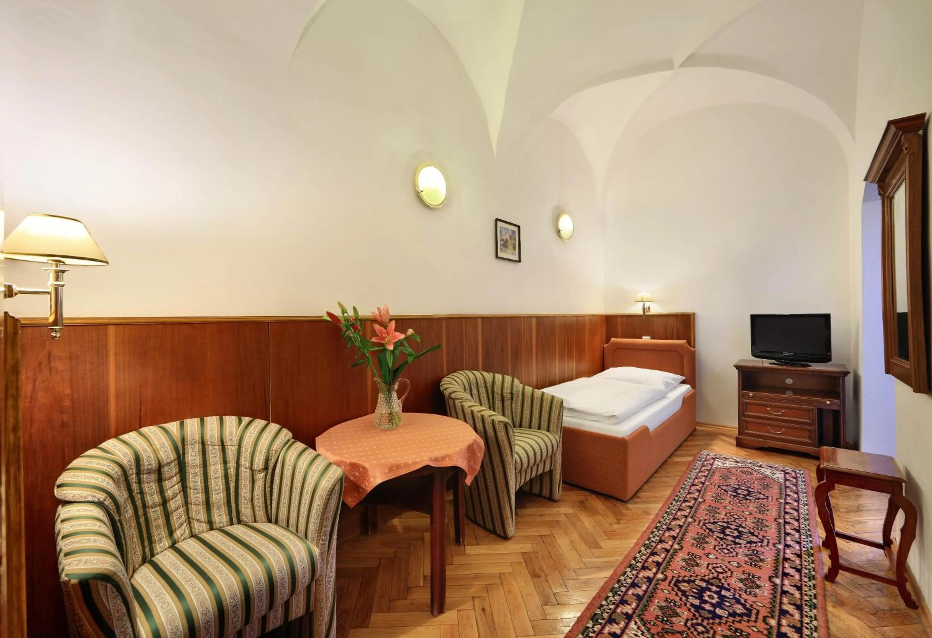 Bed in Hotel Konvice