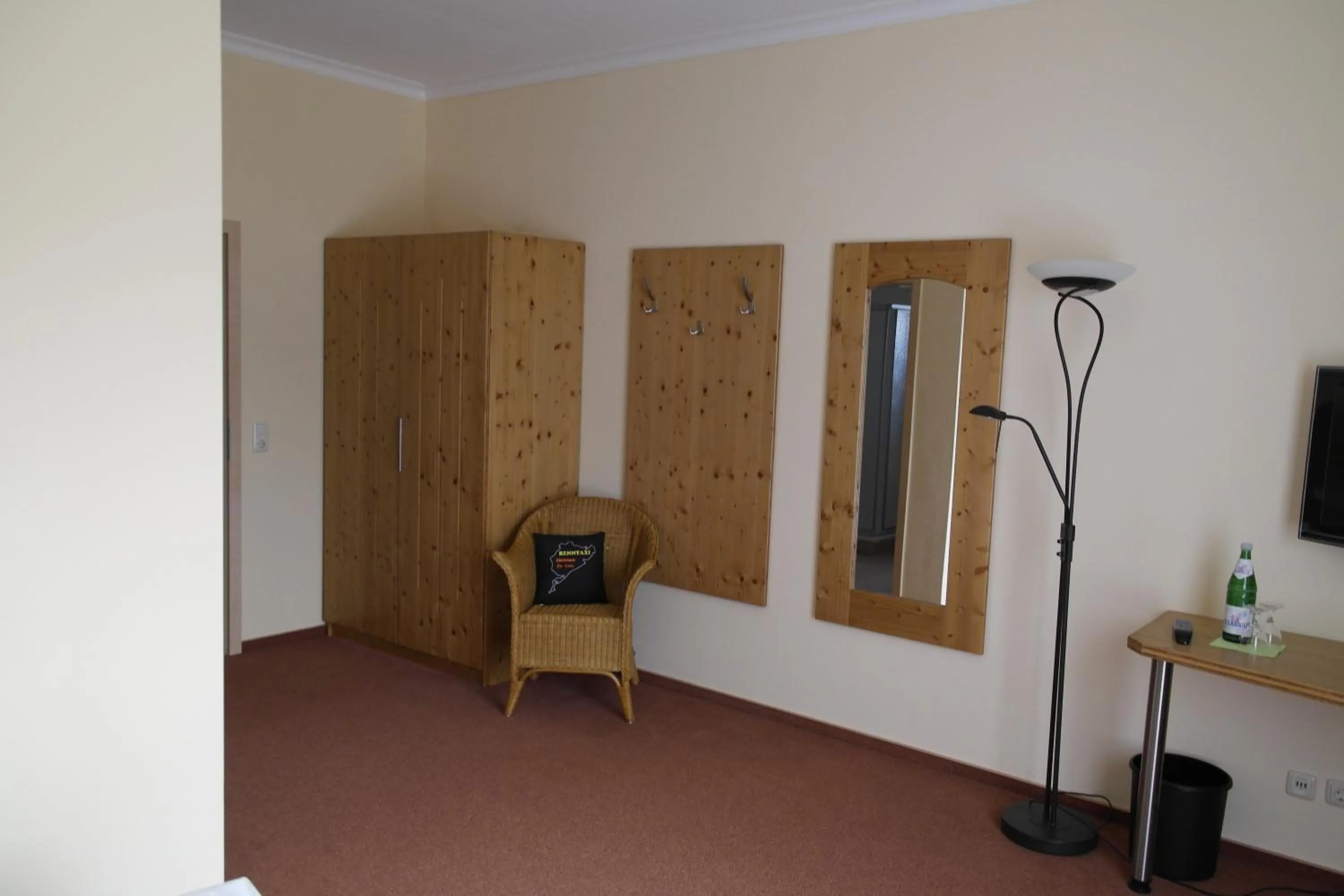 Hotel Pit Lane "Home of Motorsport"