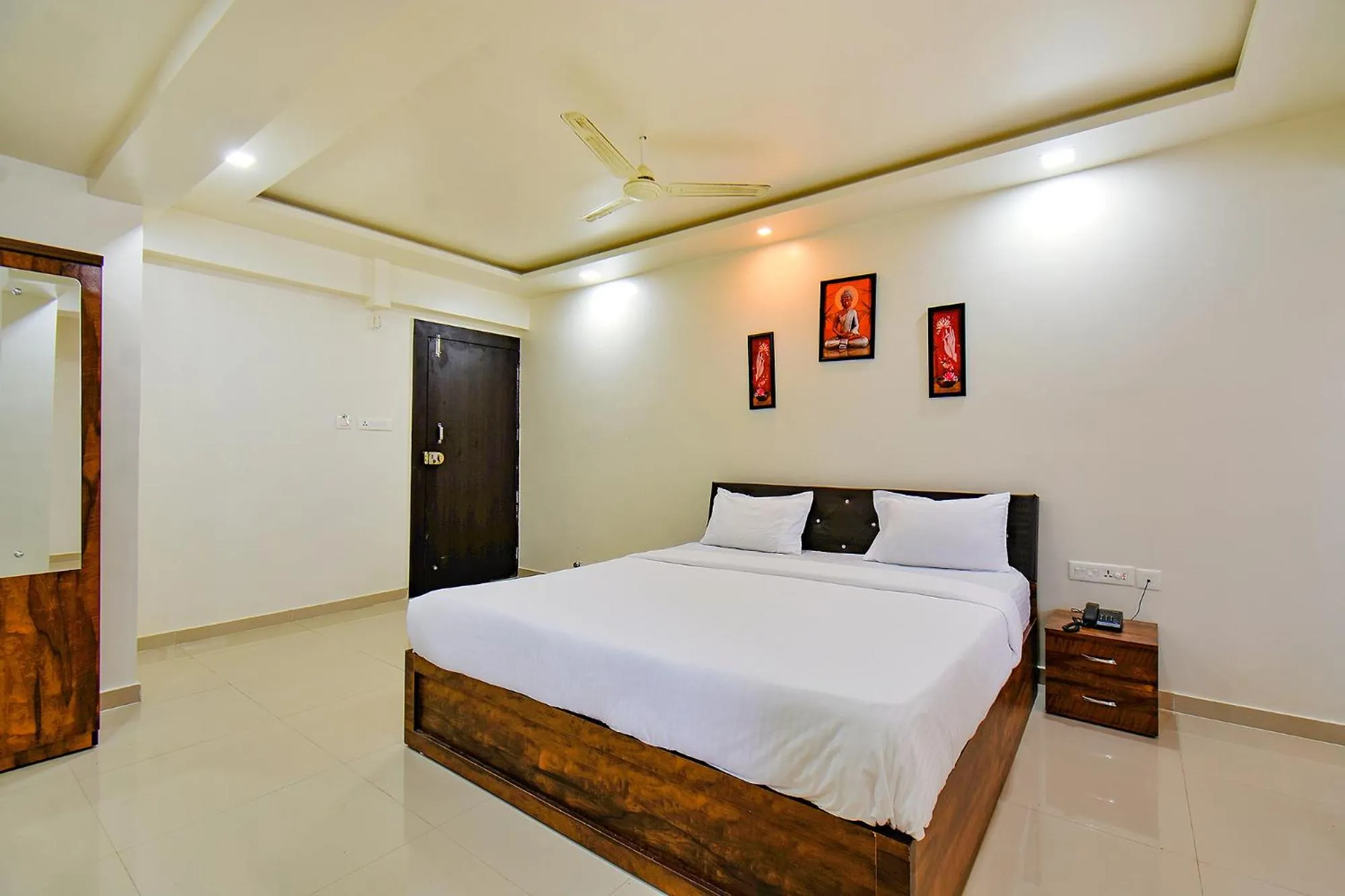 Bed in FabHotel White House - Nr Sinhagad speciality Hospital