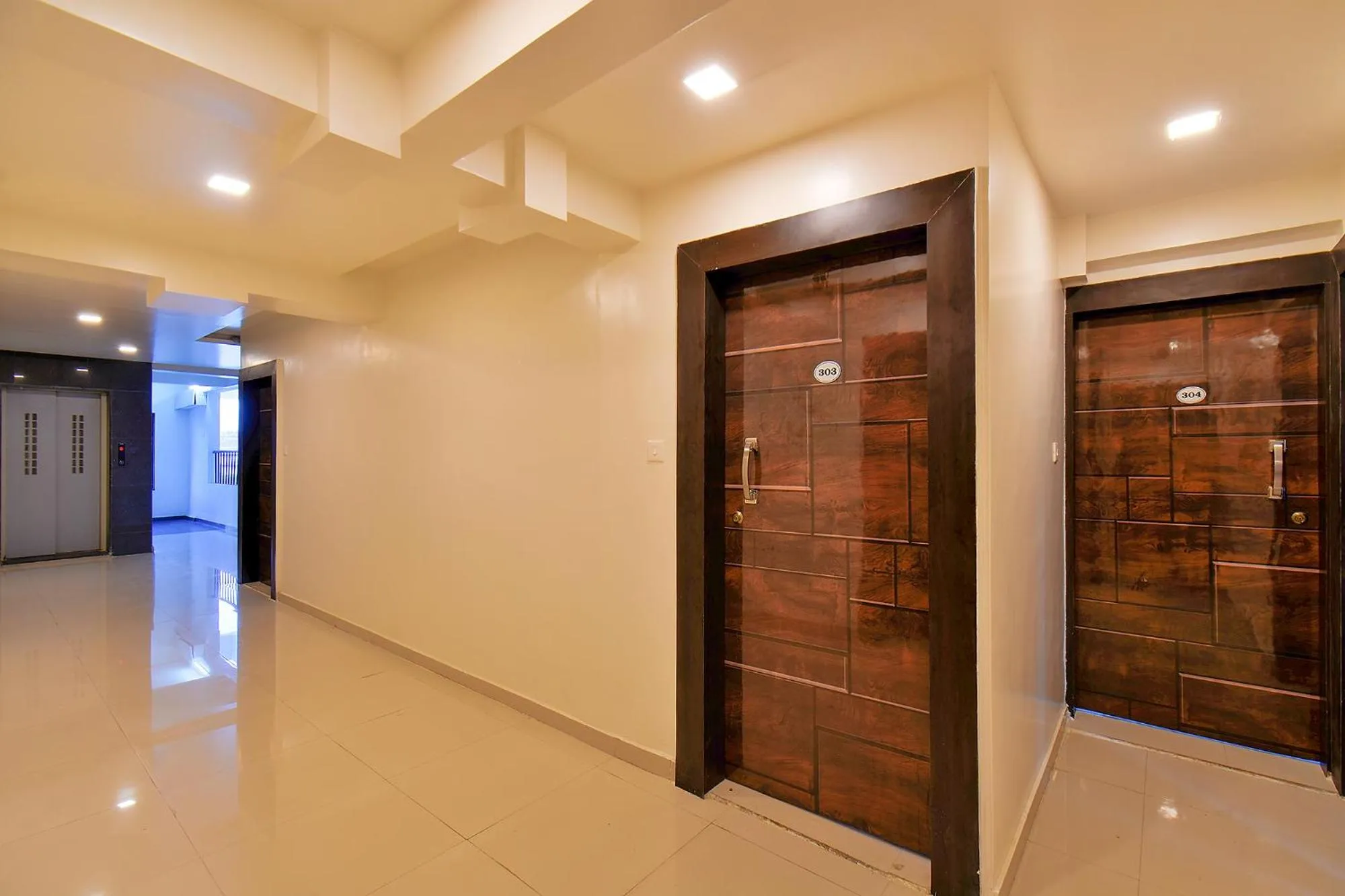 Lobby or reception in FabHotel White House - Nr Sinhagad speciality Hospital