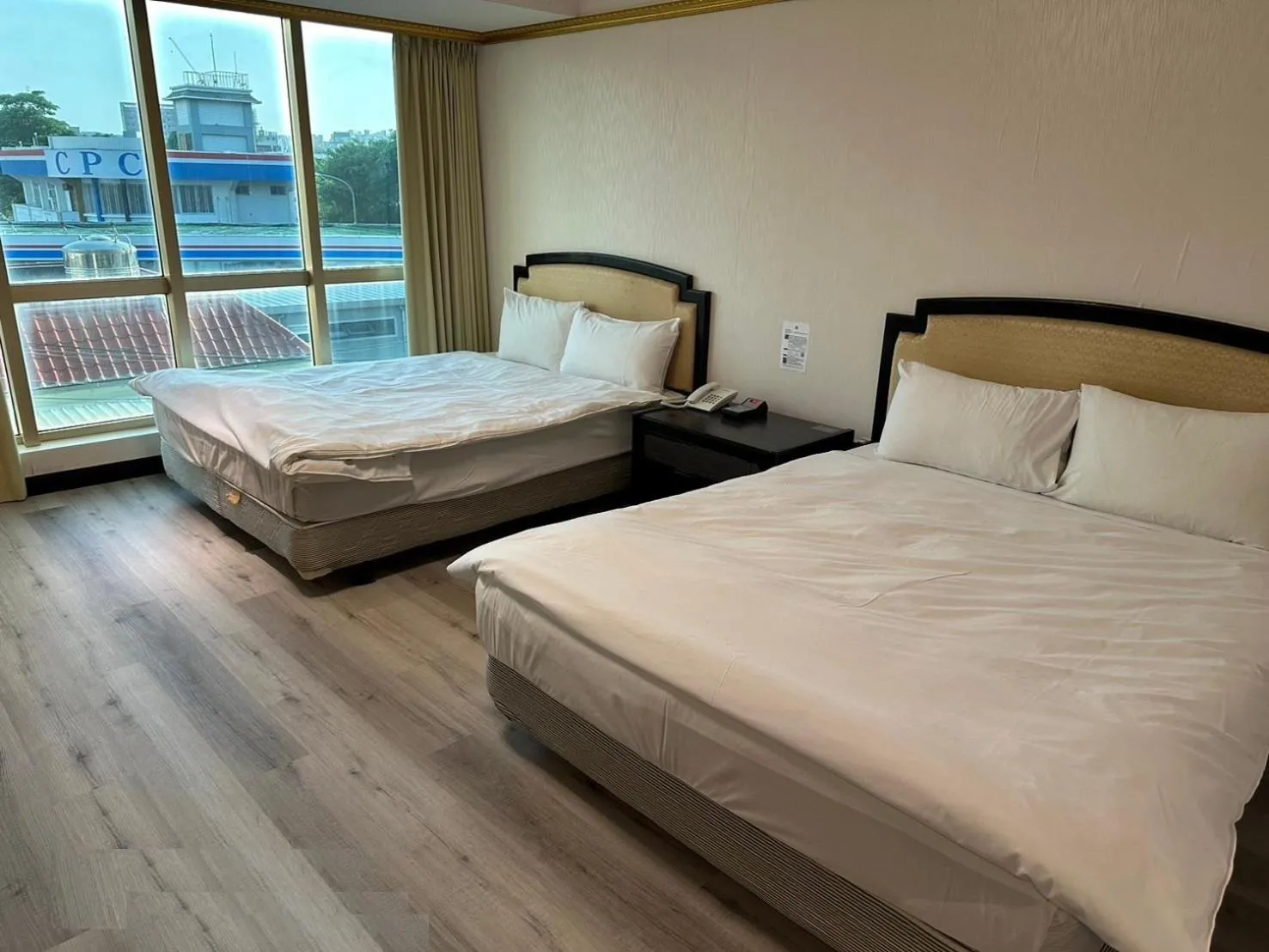 Bedroom, Bed in Hotel Avenue