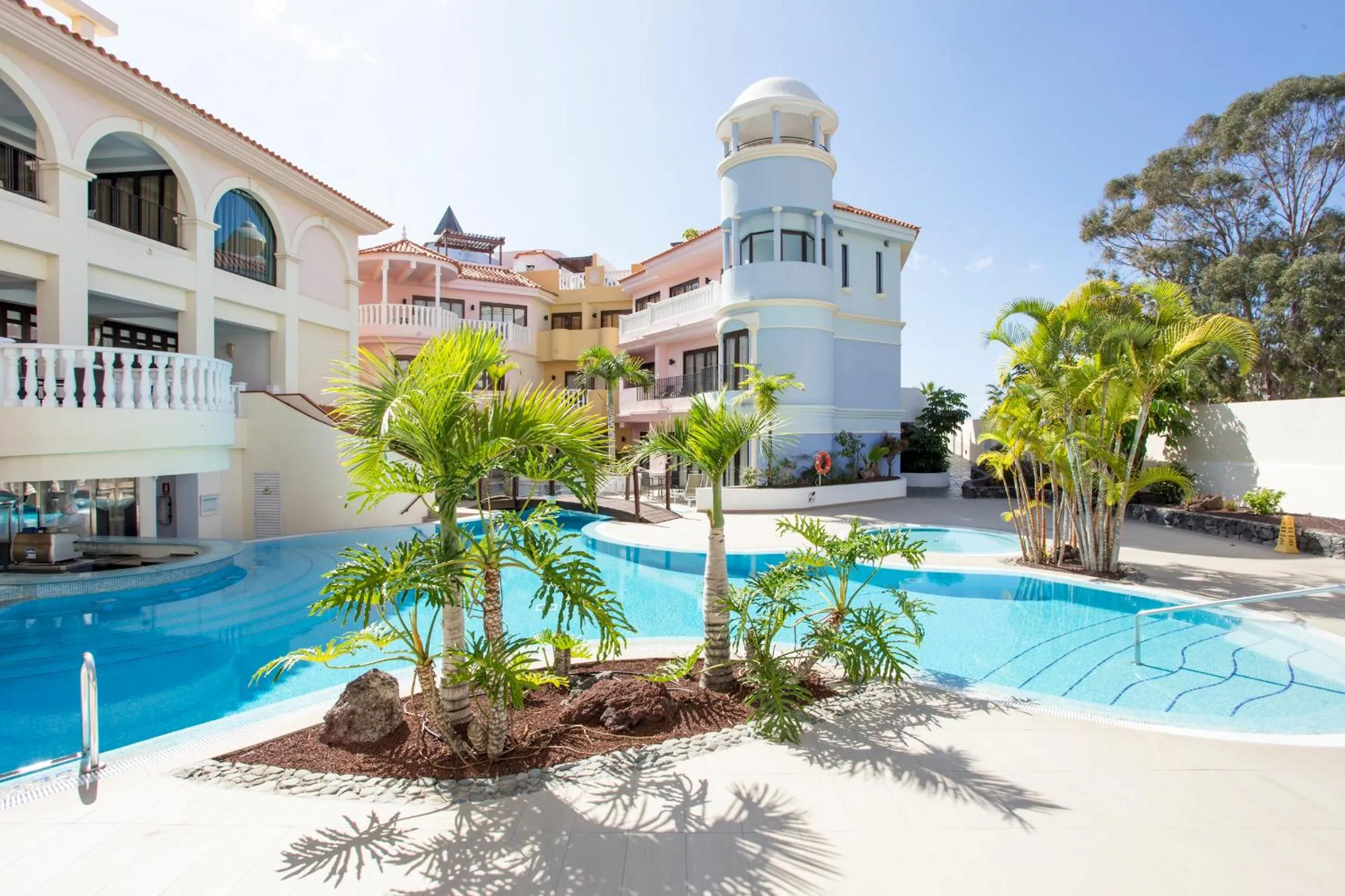 Swimming Pool in Atlas Suites Tenerife by EnjoyaHome