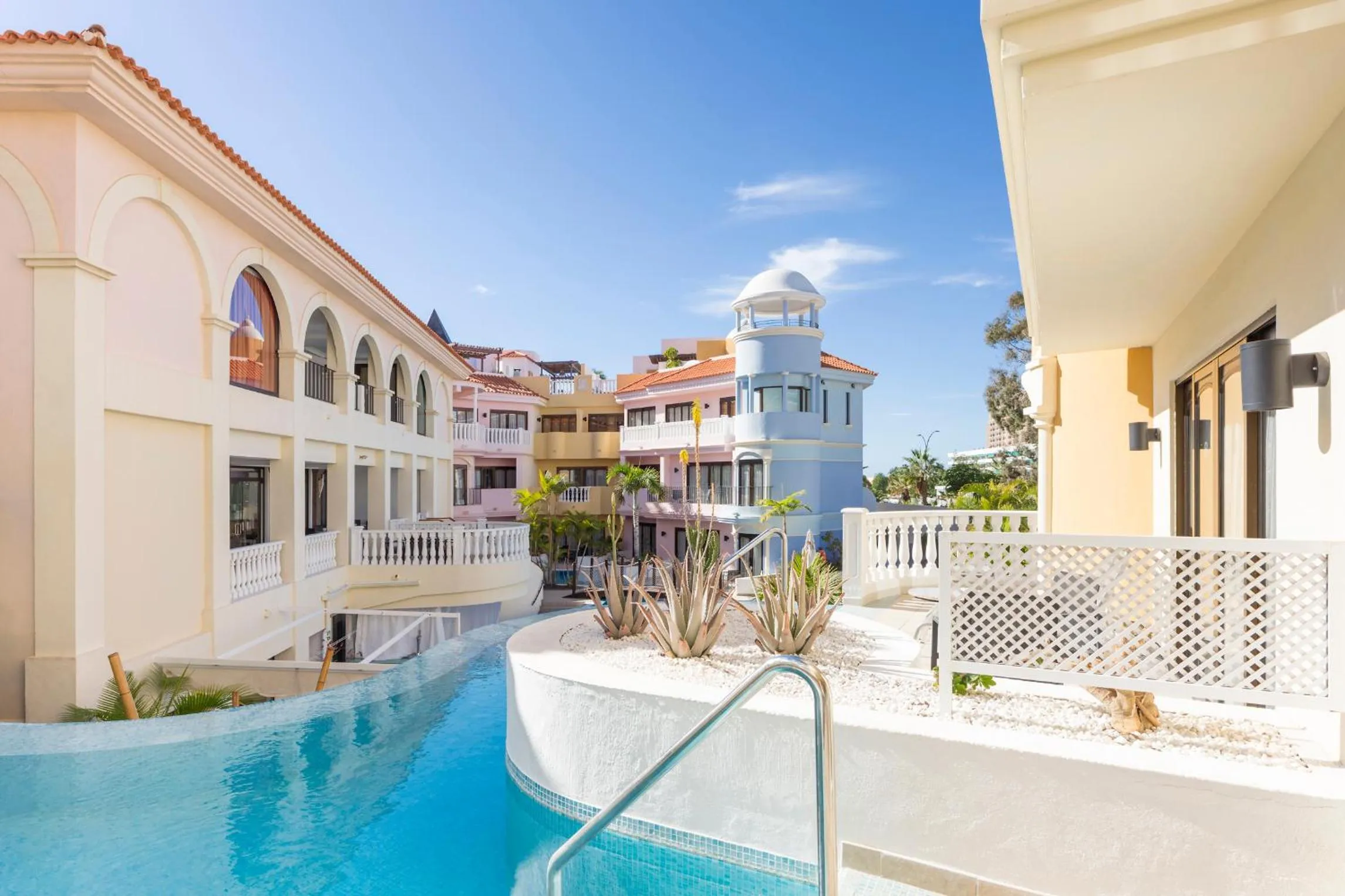 Swimming Pool in Atlas Suites Tenerife by EnjoyaHome