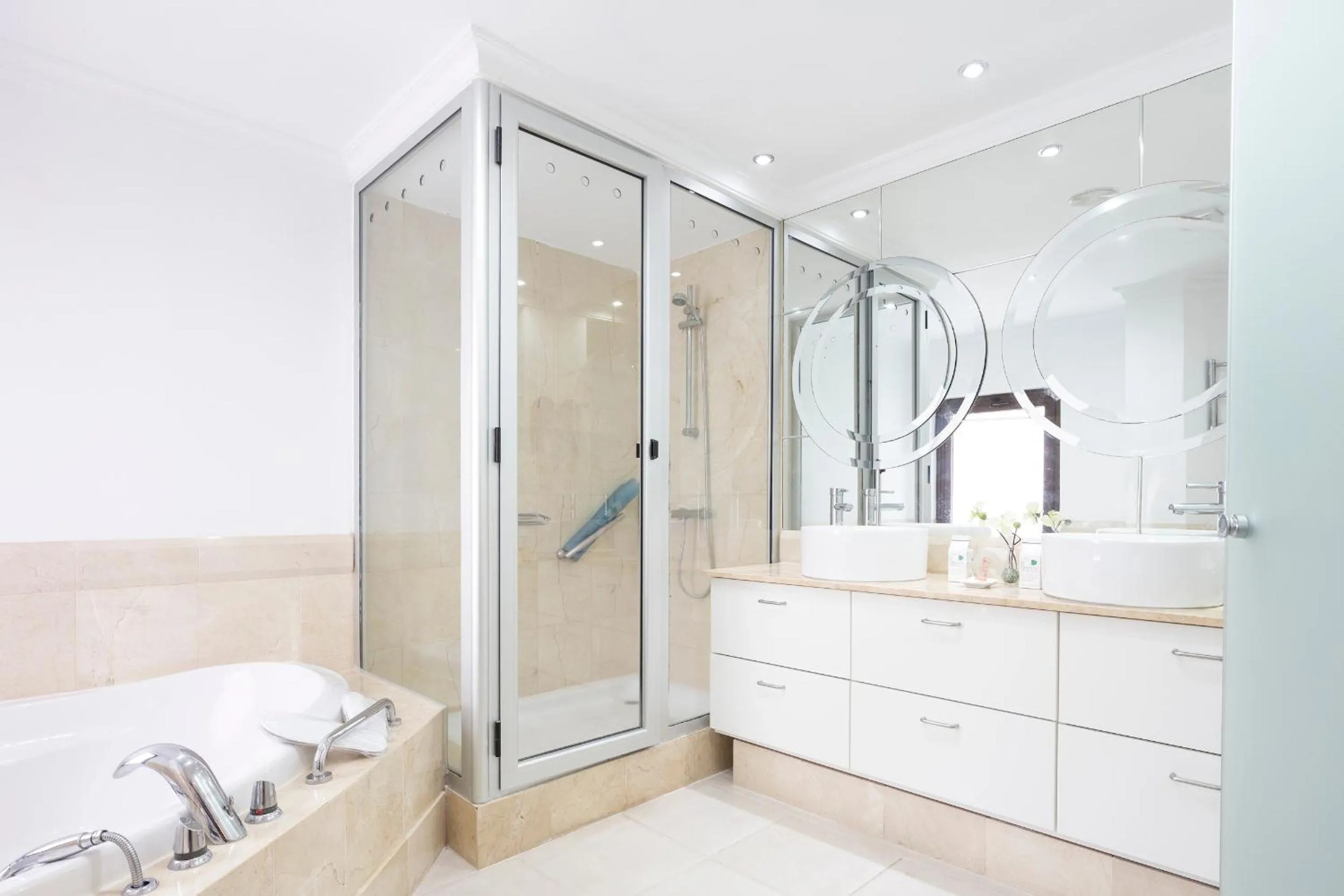 Shower, Bathroom in Atlas Suites Tenerife by EnjoyaHome