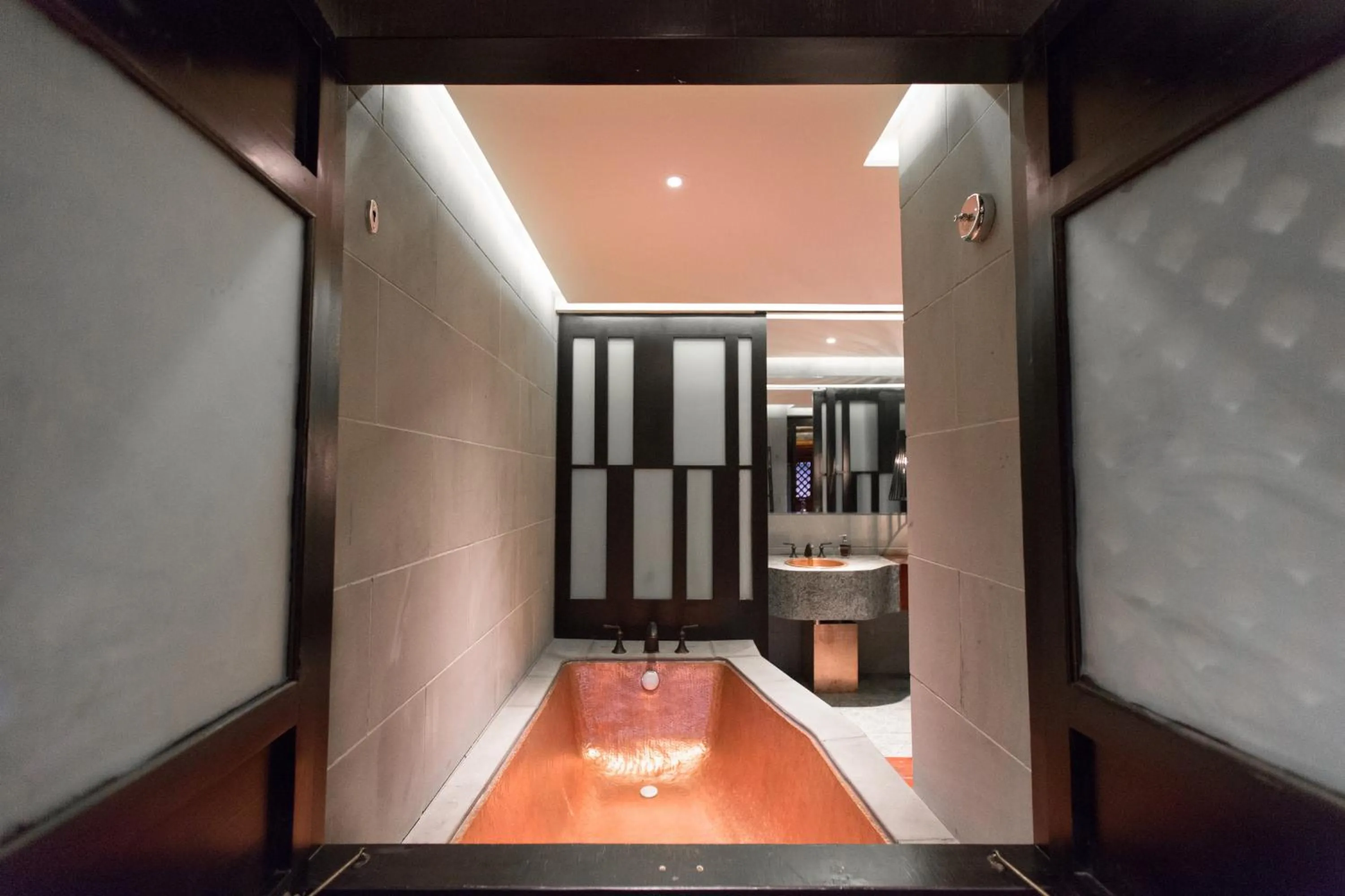 Bathroom in Dali Sky Valley Heritage Boutique Hotel