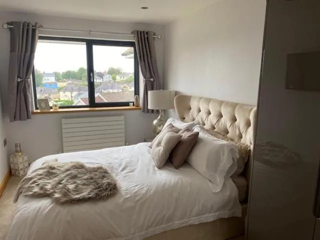 Bed in Seren Las, Tenby