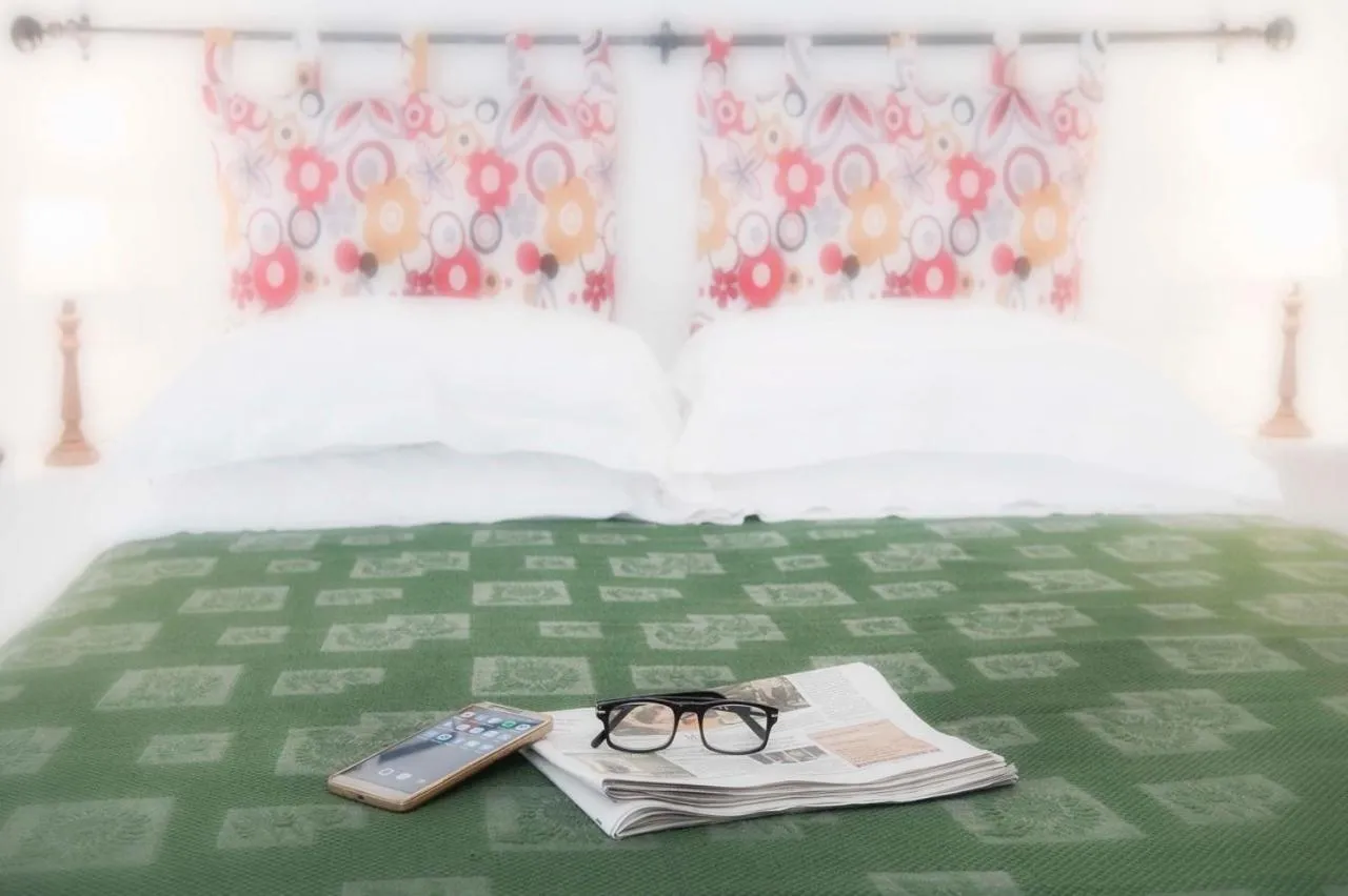 Decorative detail, Bed in A due Passi