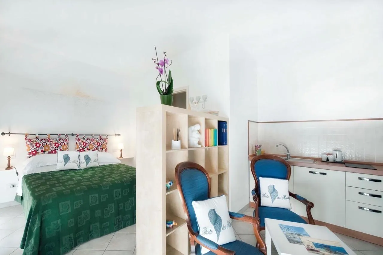 Photo of the whole room in A due Passi