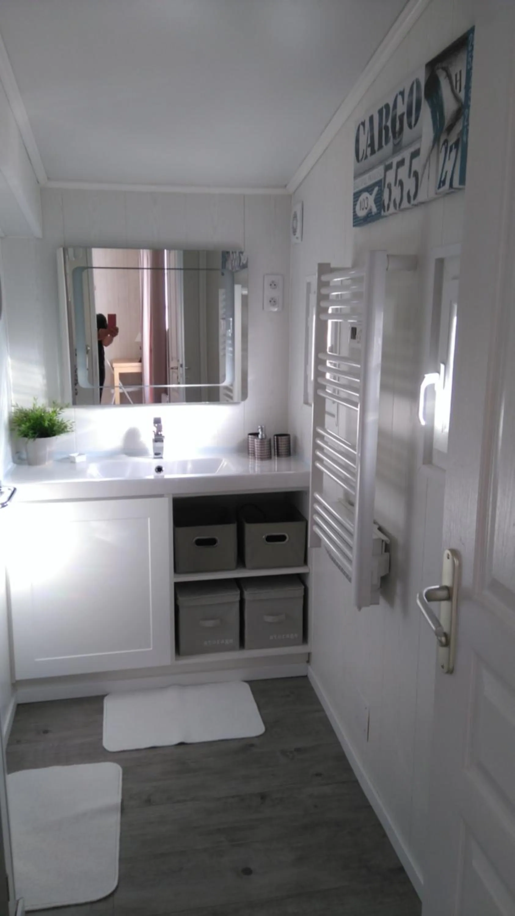 Bathroom in Chez Isabelle et Guy B&B