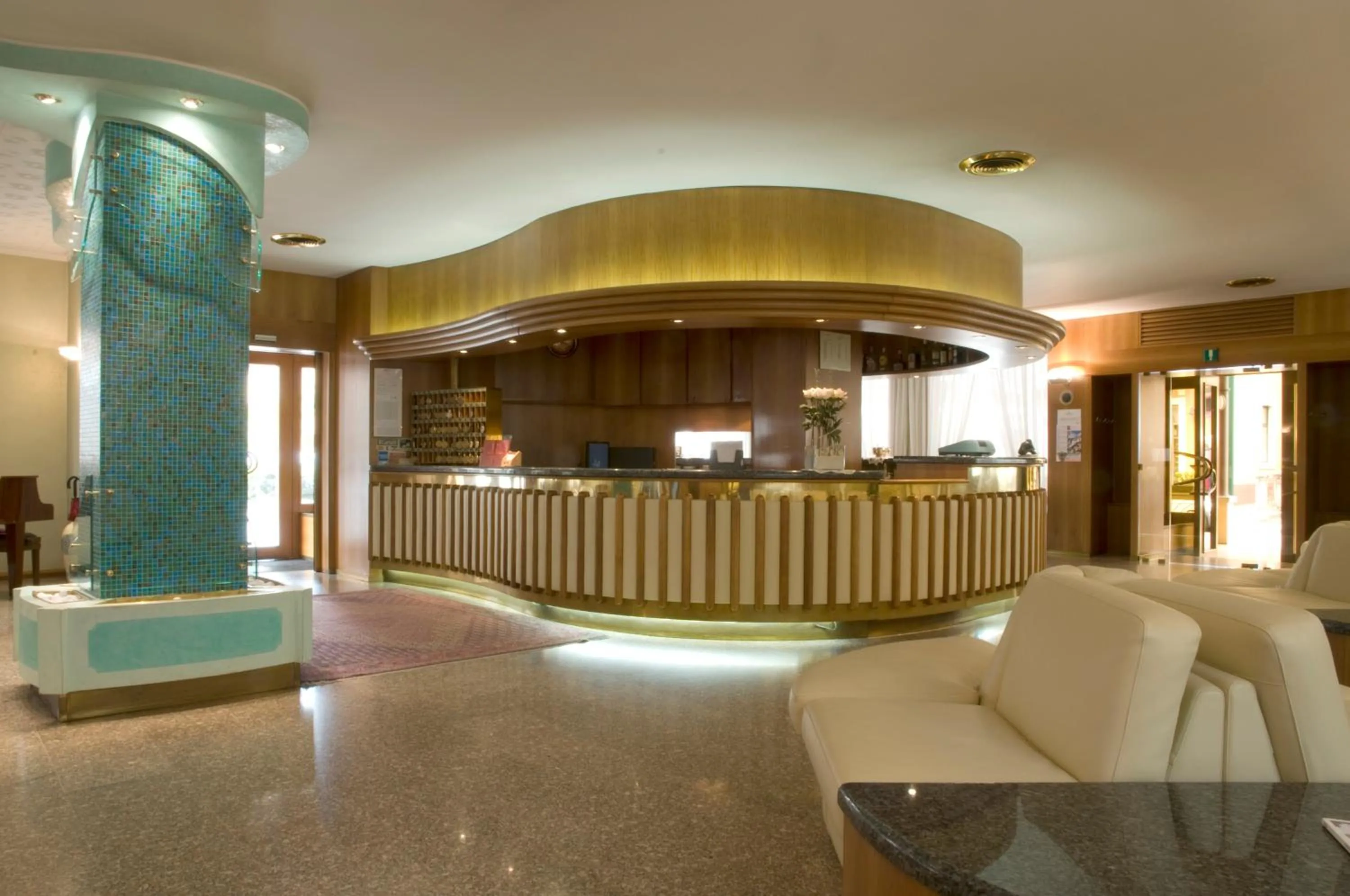Lobby or reception in Albergo Milano