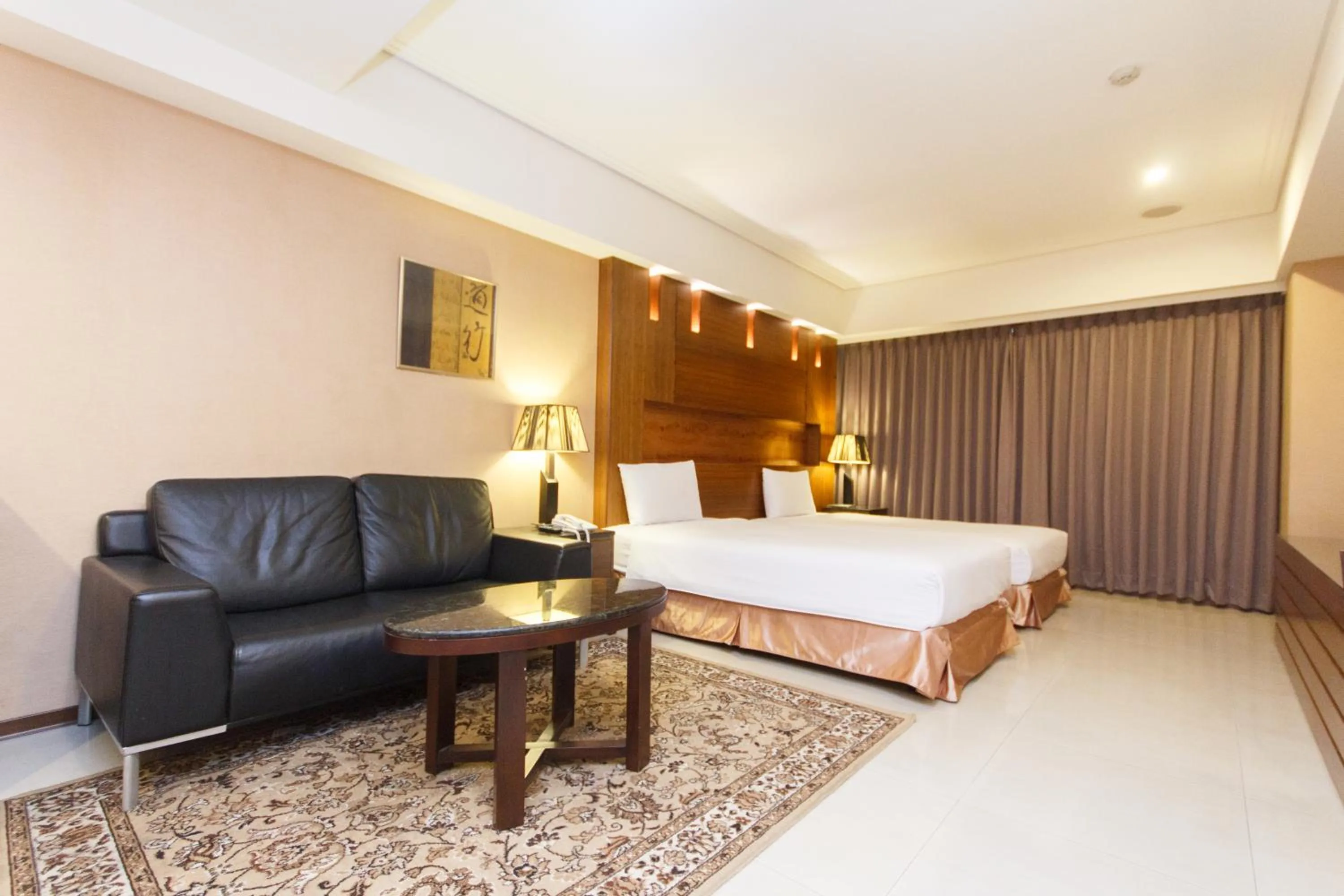 Living room, Bed in SLV Hotel Group-SLV Business Hotel