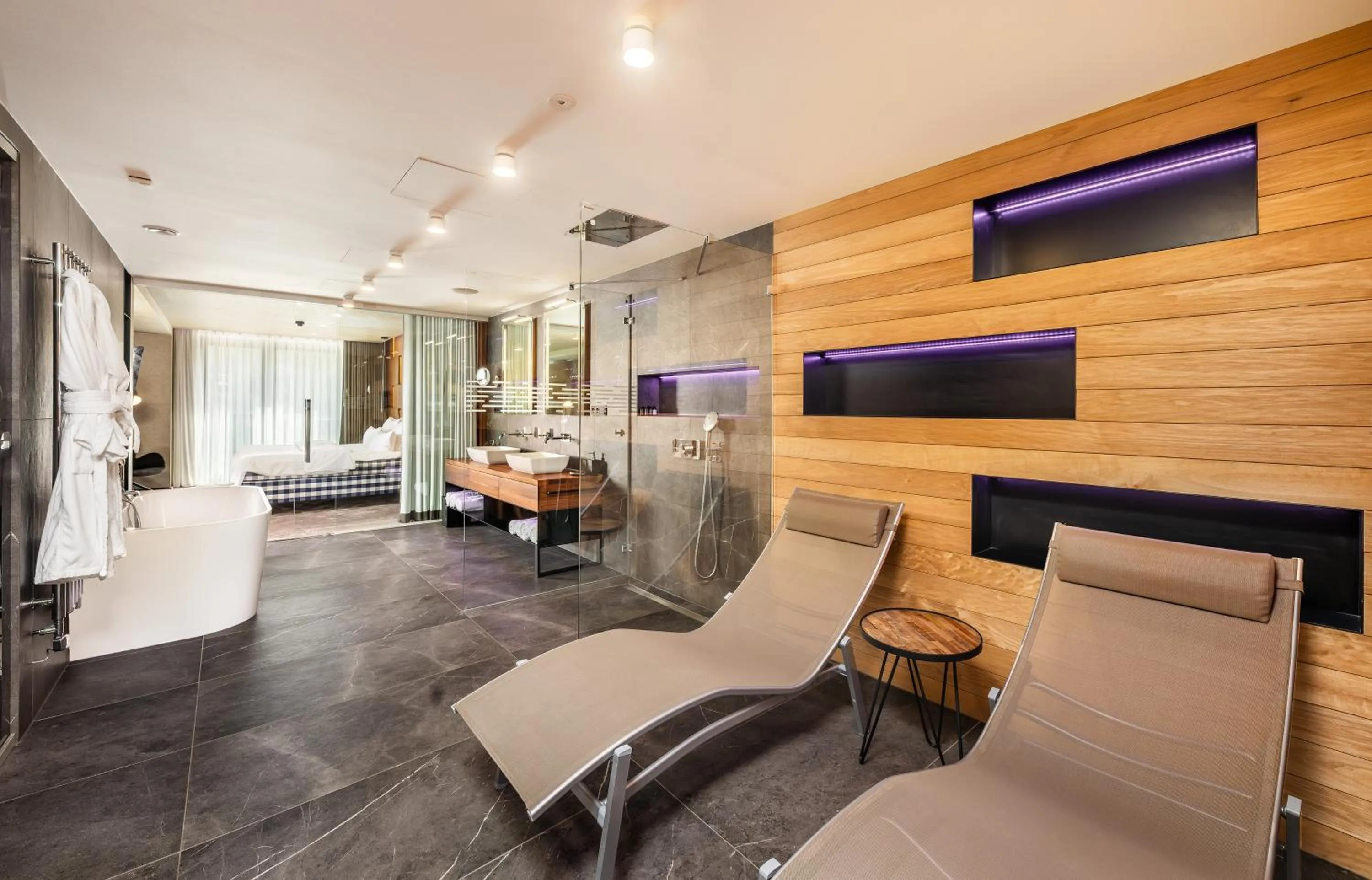 Shower, Bed in Harmony Hotel