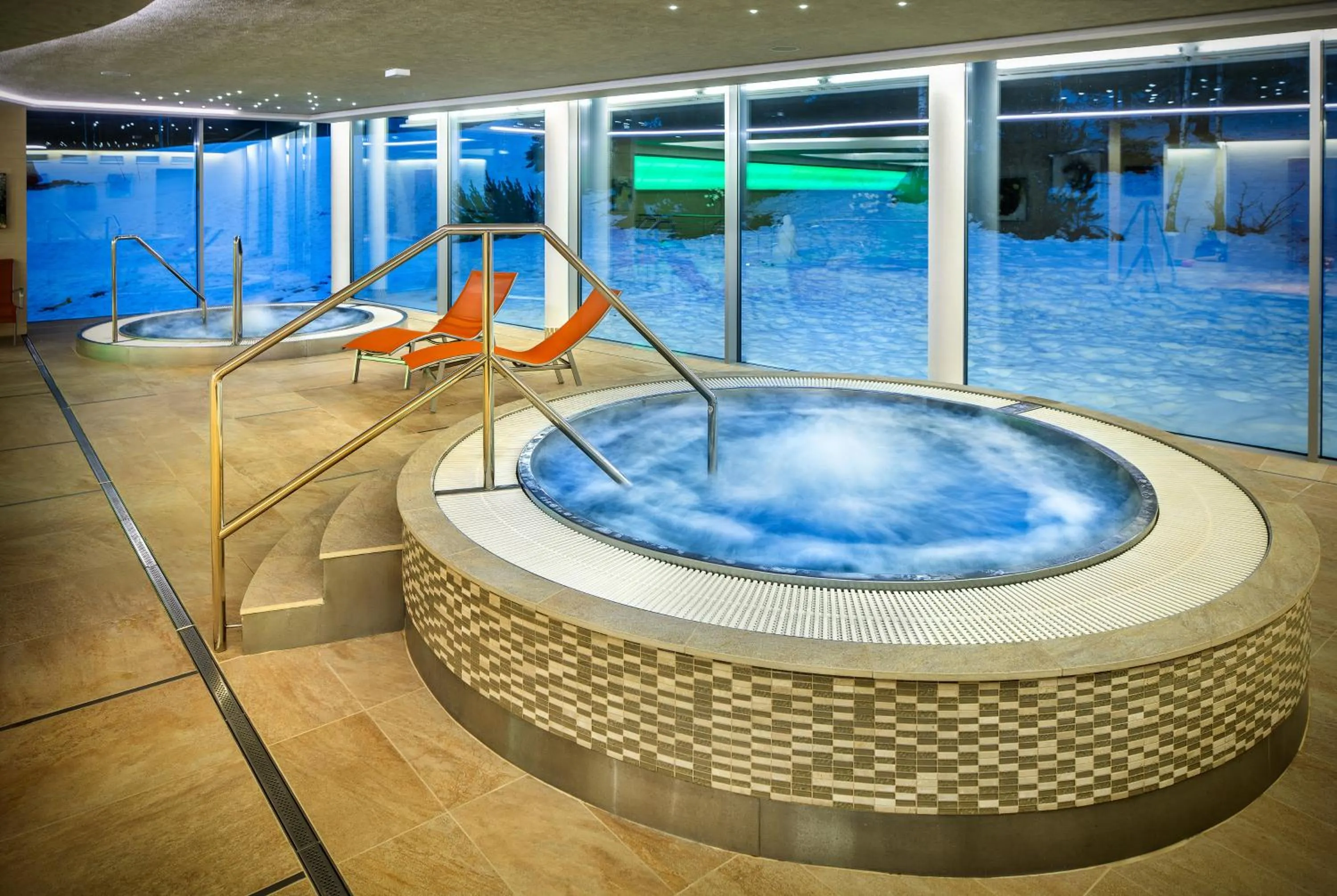 Hot Tub in Harmony Hotel