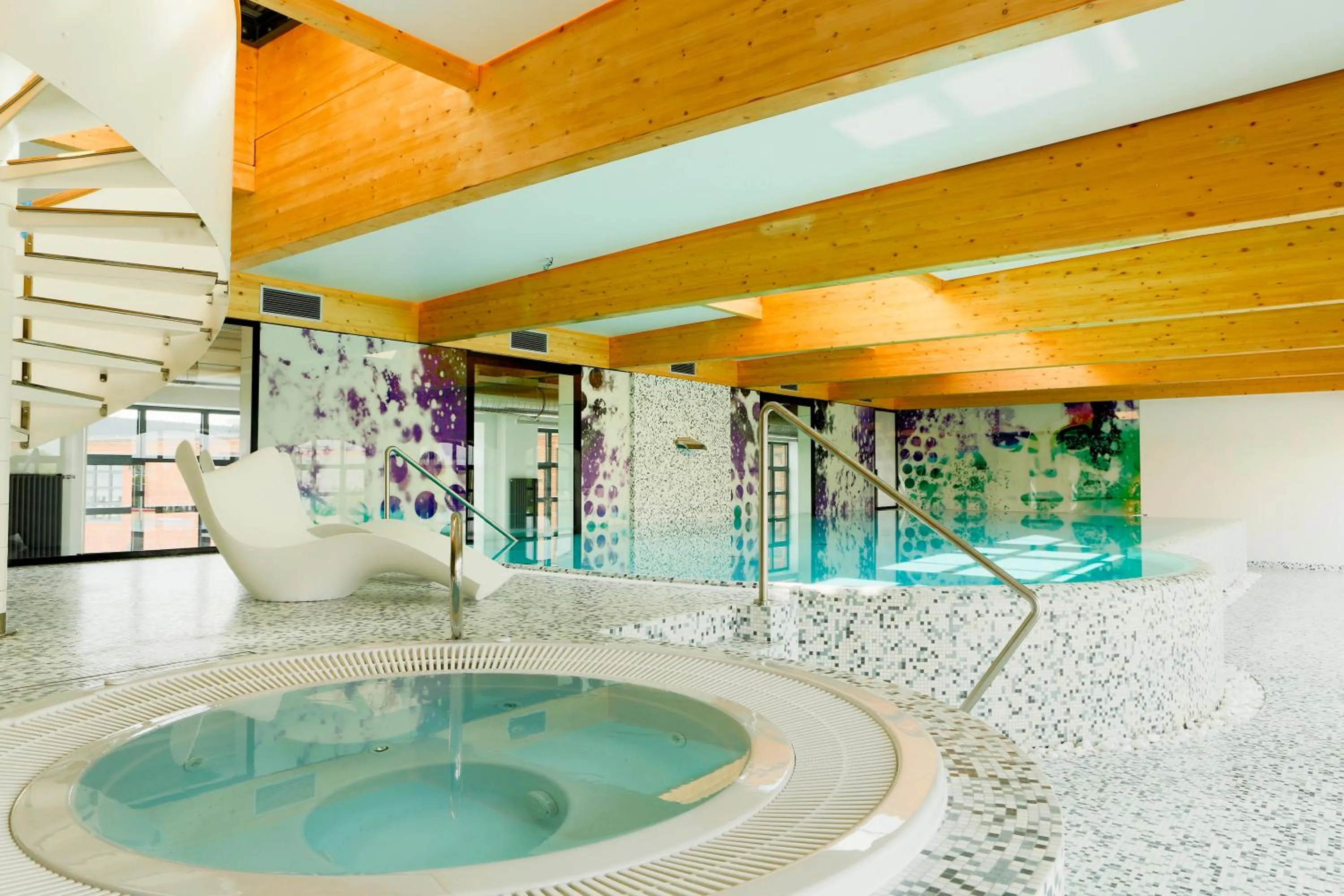 Hot Tub in Fabryka Wełny Hotel & Spa