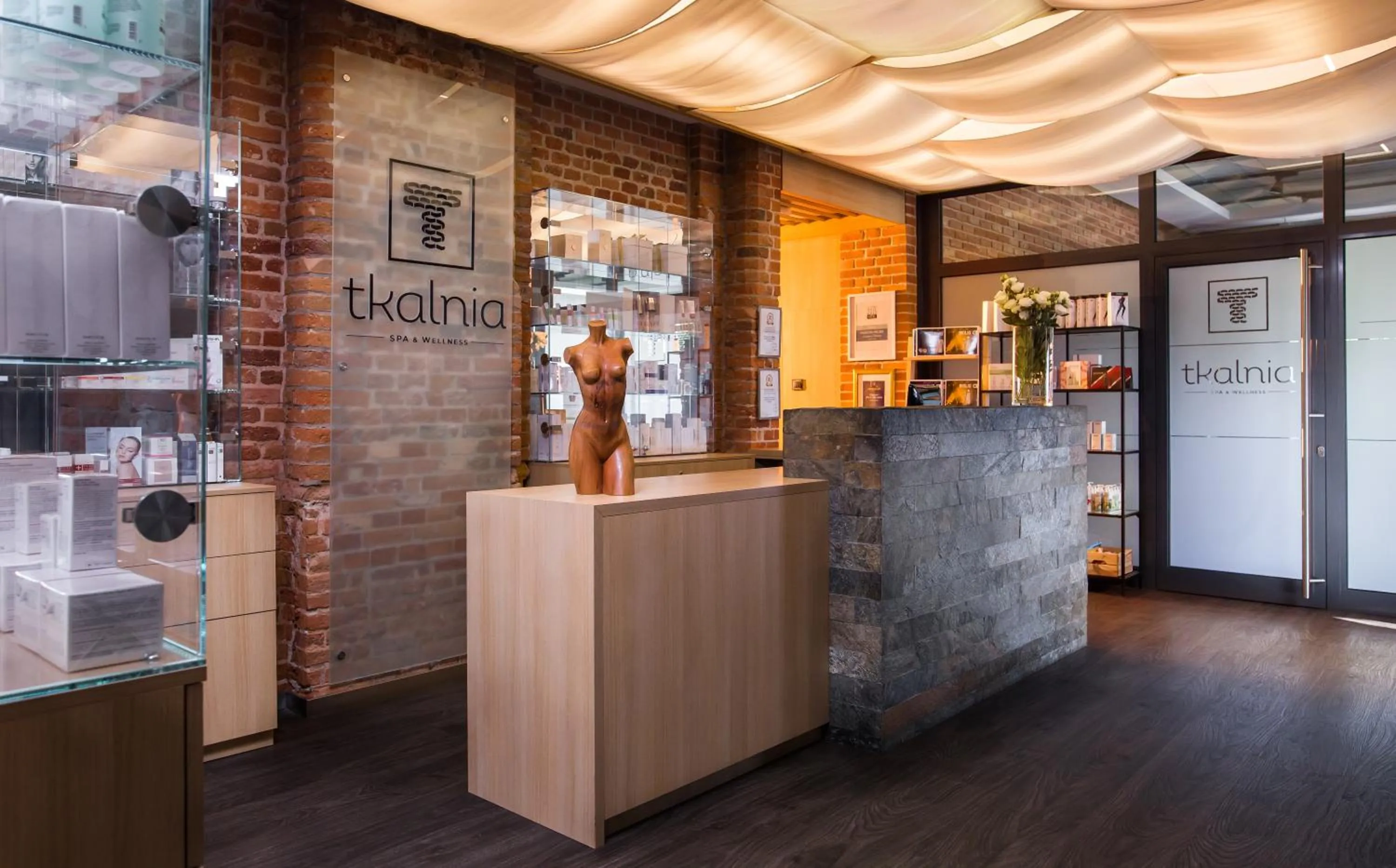 Spa and wellness centre/facilities in Fabryka Wełny Hotel & Spa