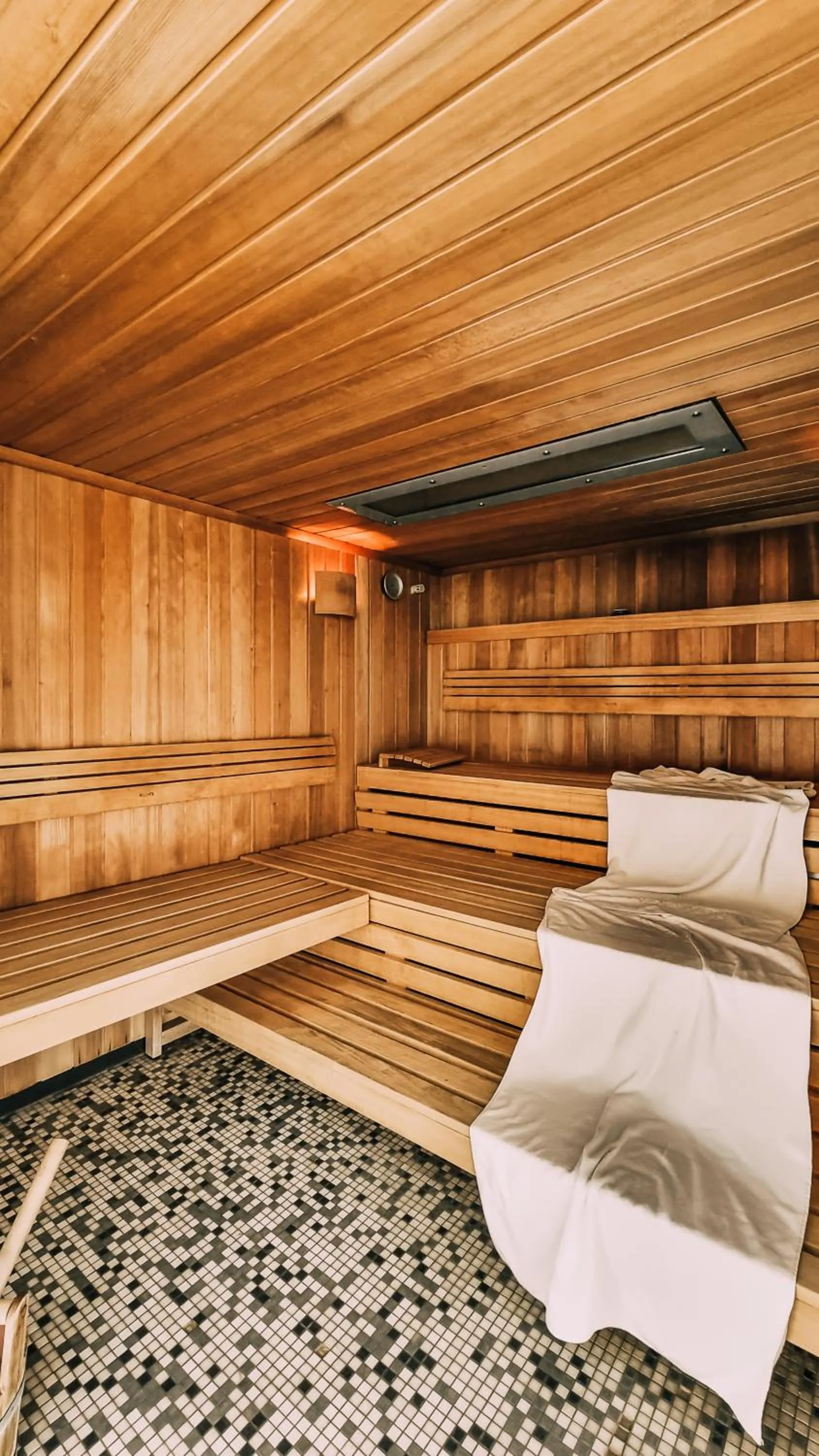 Sauna, Bed in Fabryka Wełny Hotel & Spa