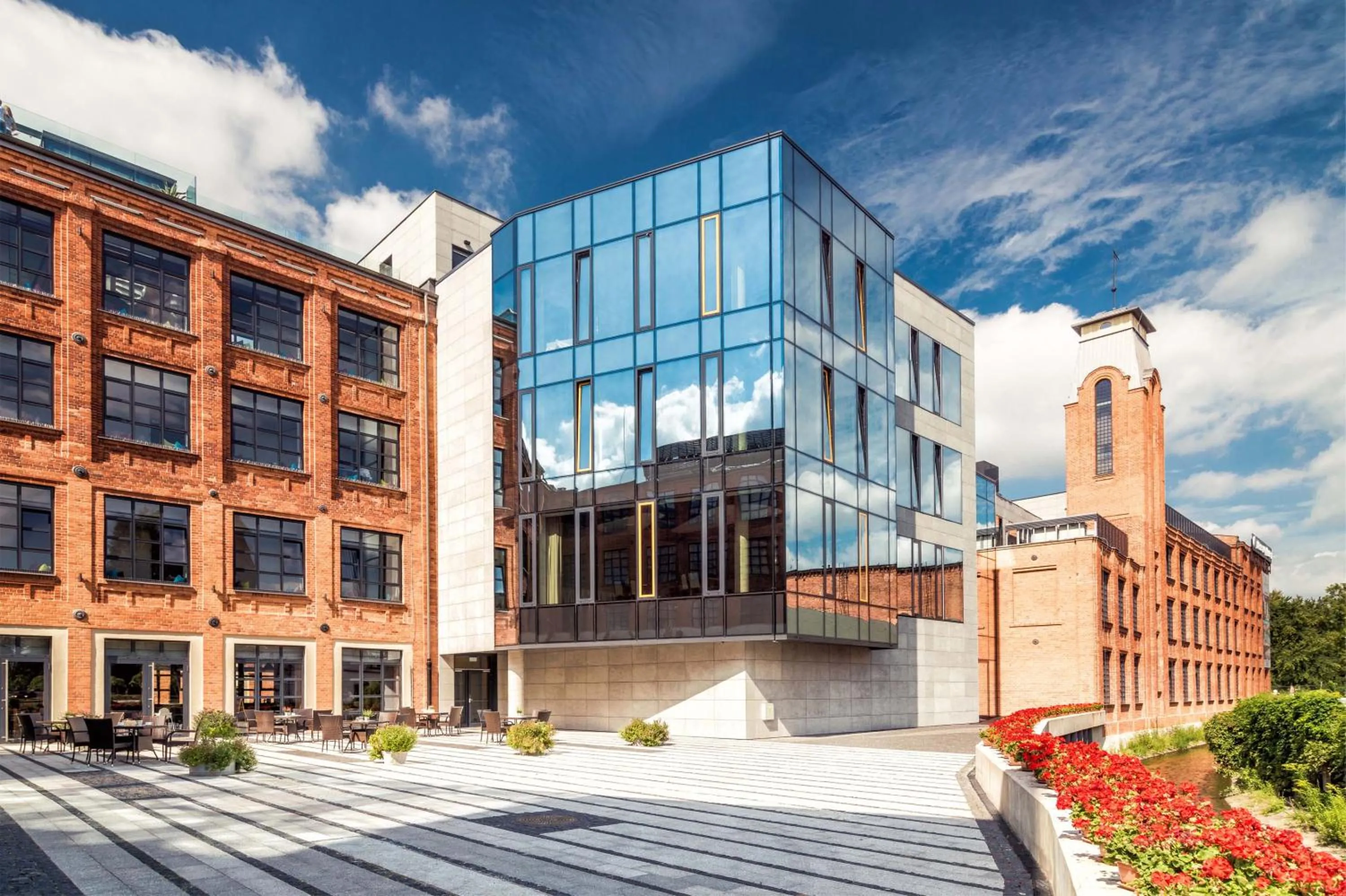 Property building in Fabryka Wełny Hotel & Spa