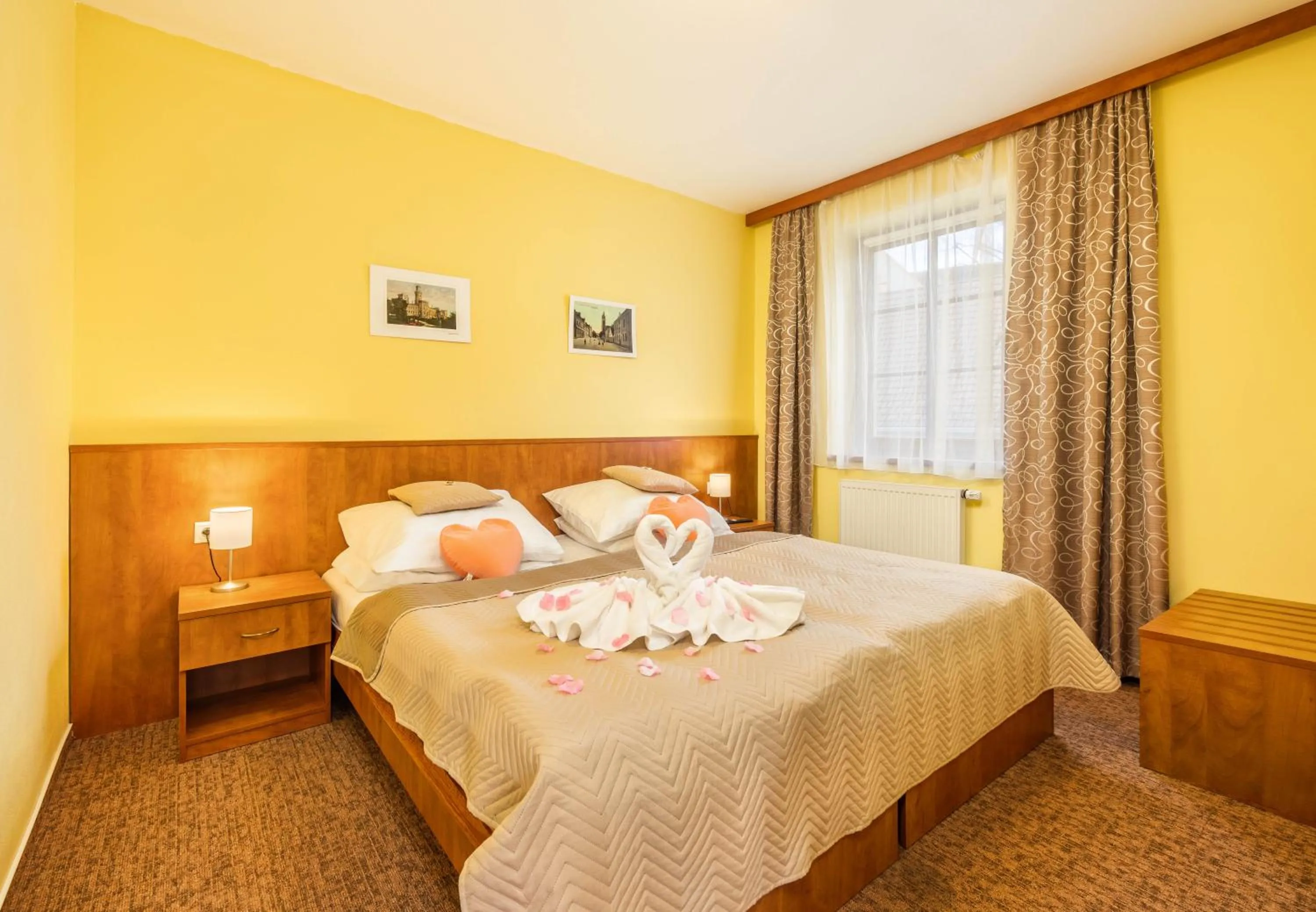 Bedroom, Bed in Záviš z Falkenštejna