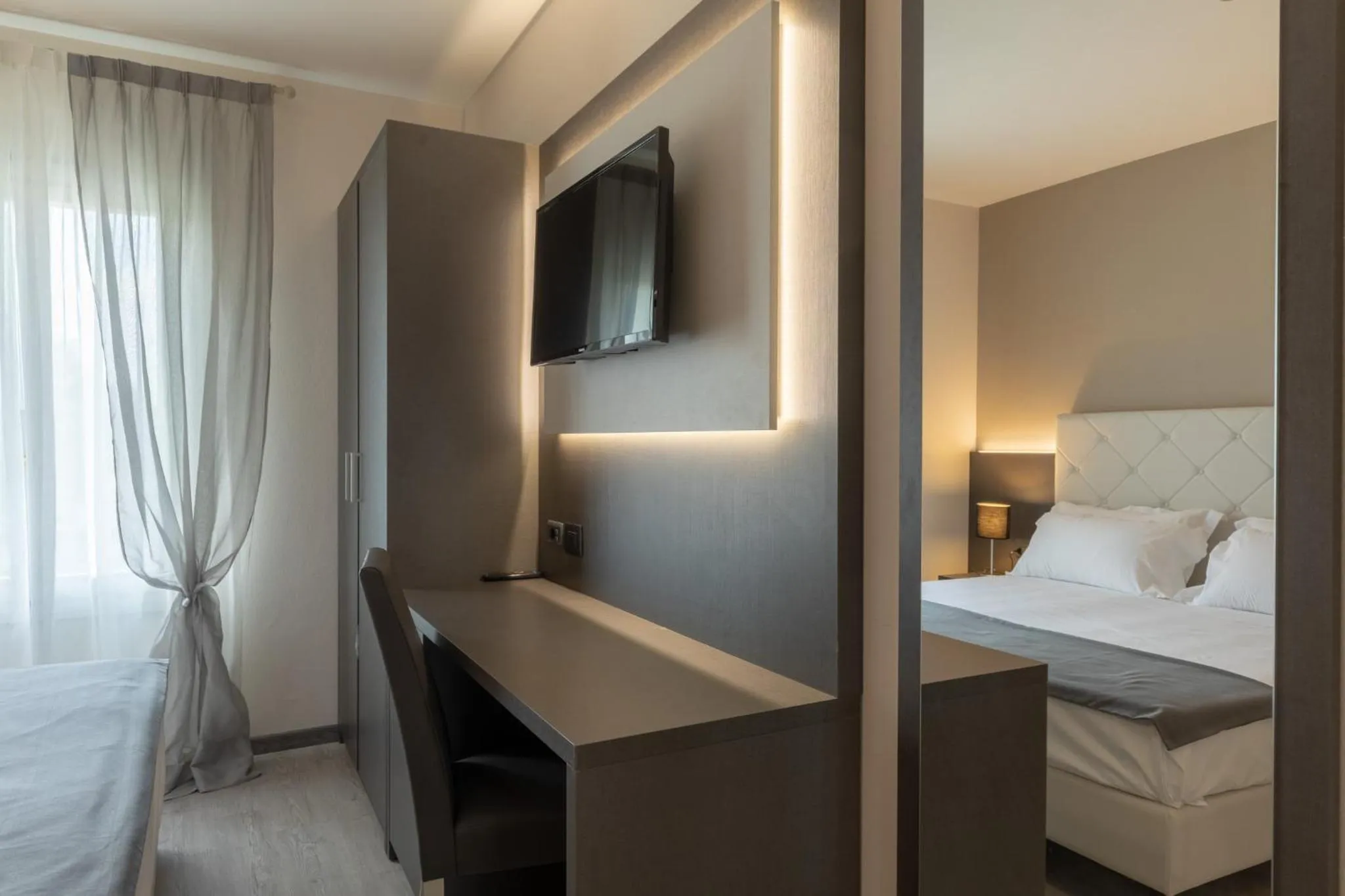 Photo of the whole room, Bed in Villa Petra