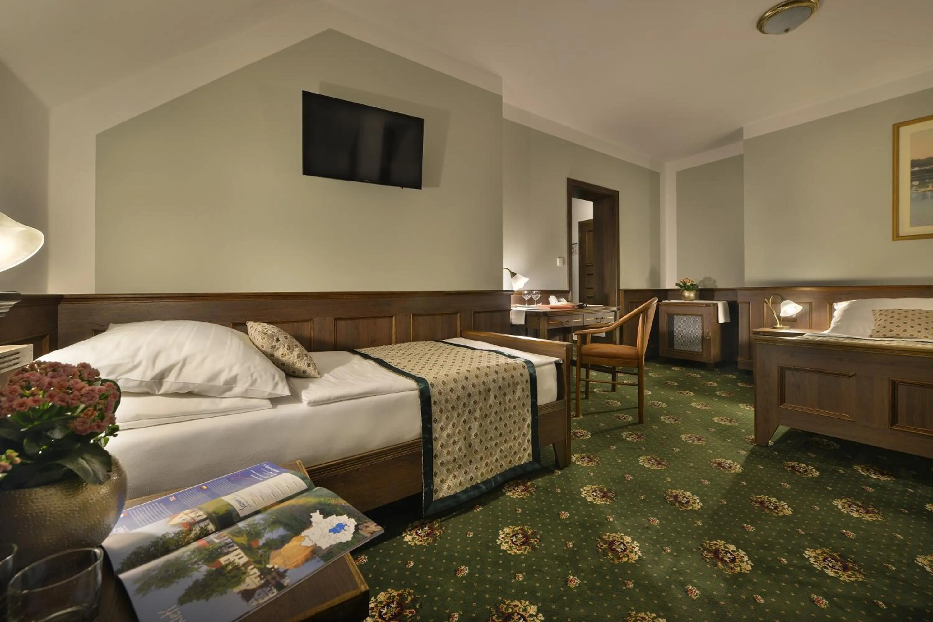 Bedroom, Bed in Hotel Podhrad