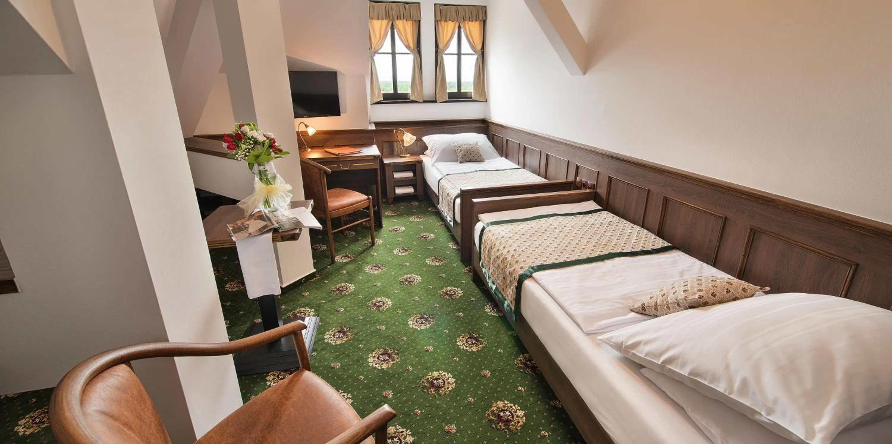 Bedroom, Bed in Hotel Podhrad