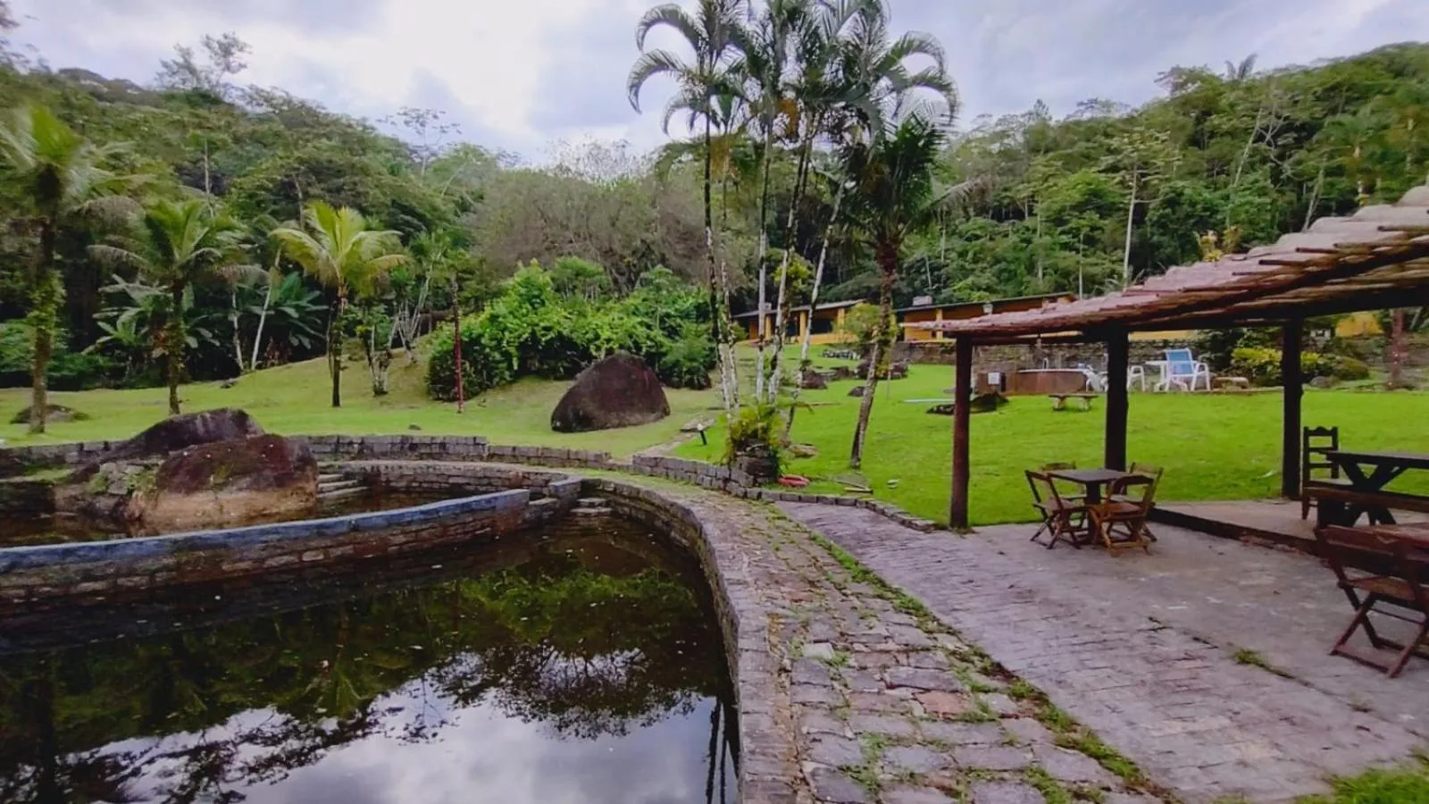 Swimming pool in Pousada Ananda Parivara