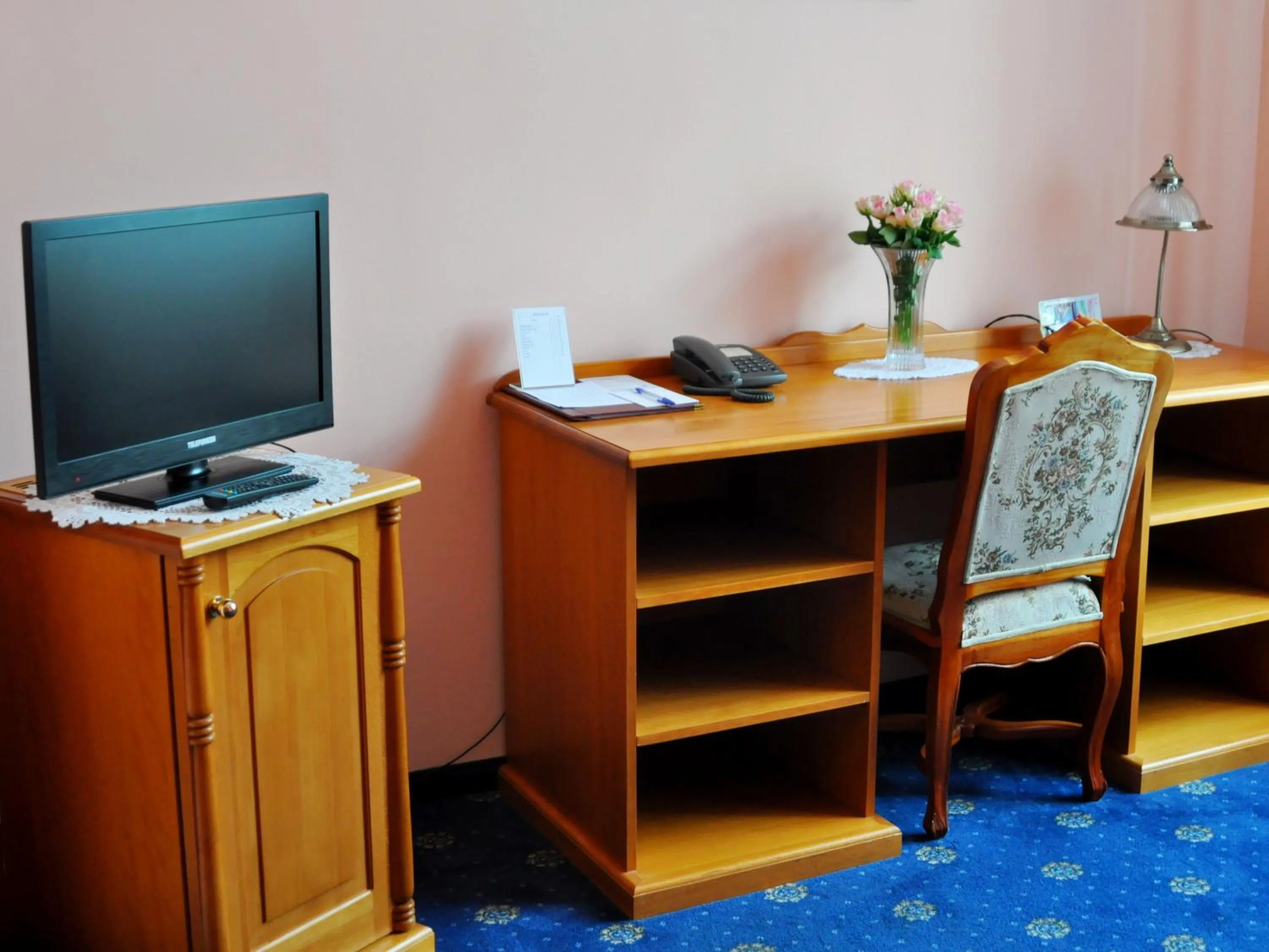 Seating area in Hotel Opera