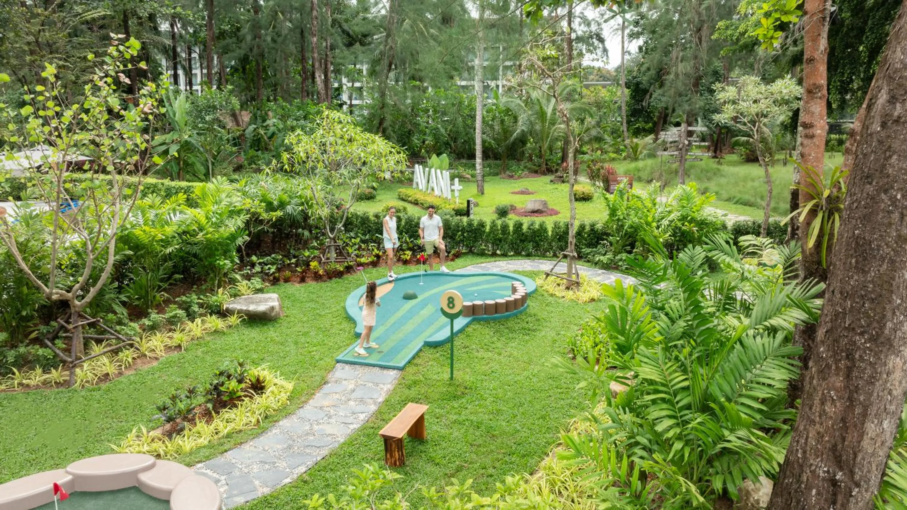Minigolf in Avani Plus Khao Lak Resort