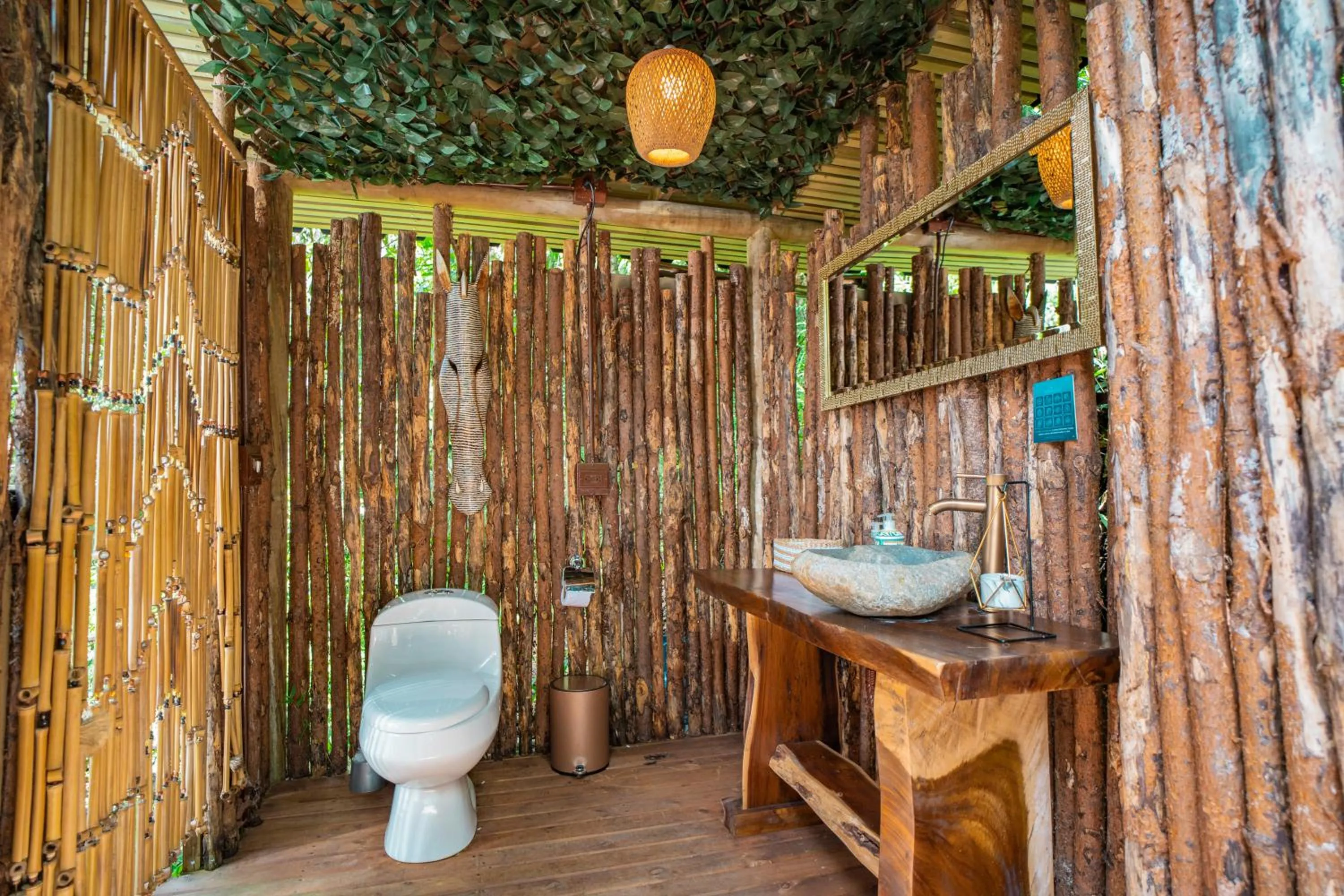 Bathroom in BubbleSky Glamping Guatapé